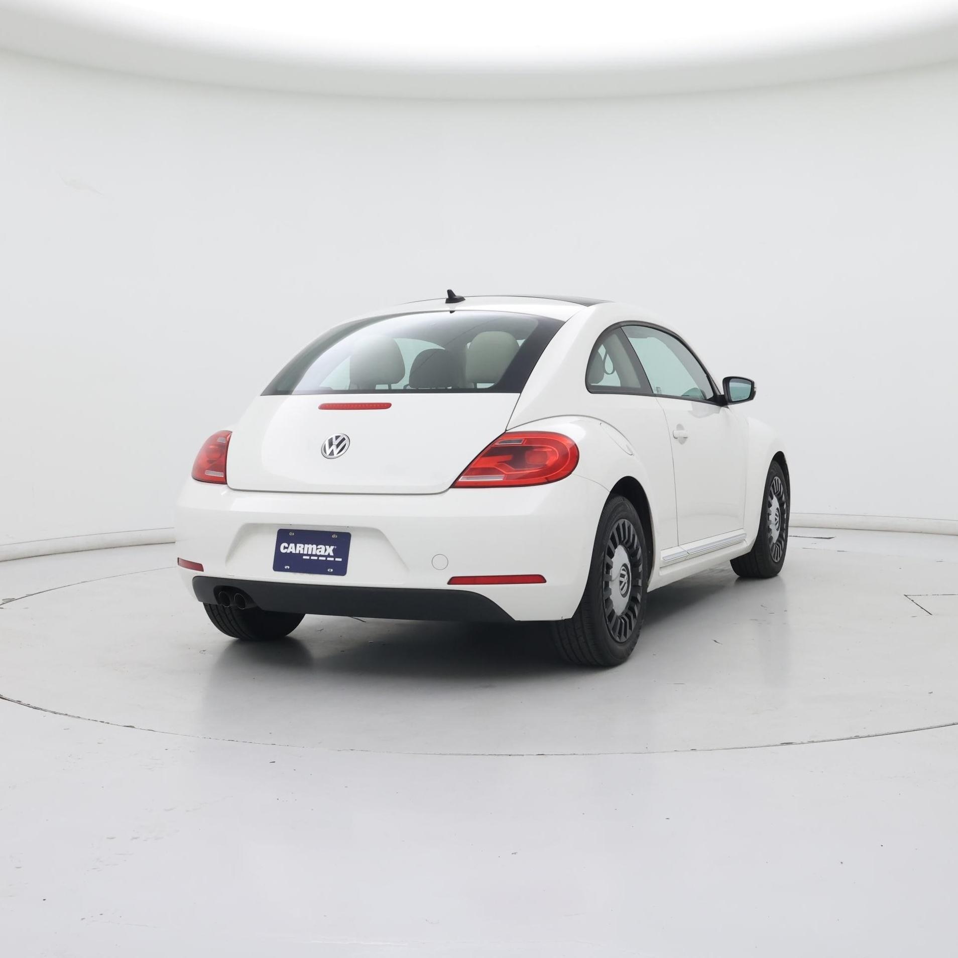 Thumbnail: 2013 Volkswagen Beetle - 8