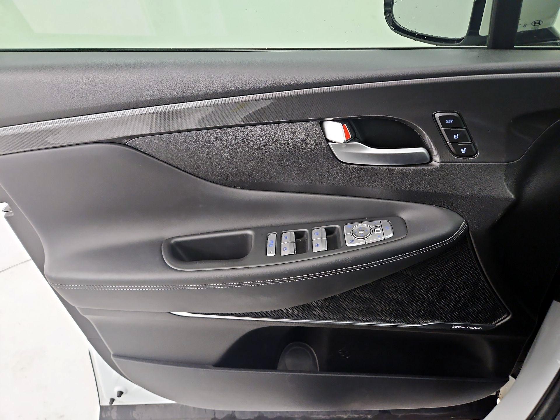 Thumbnail: 2022 Hyundai Santa Fe - 12