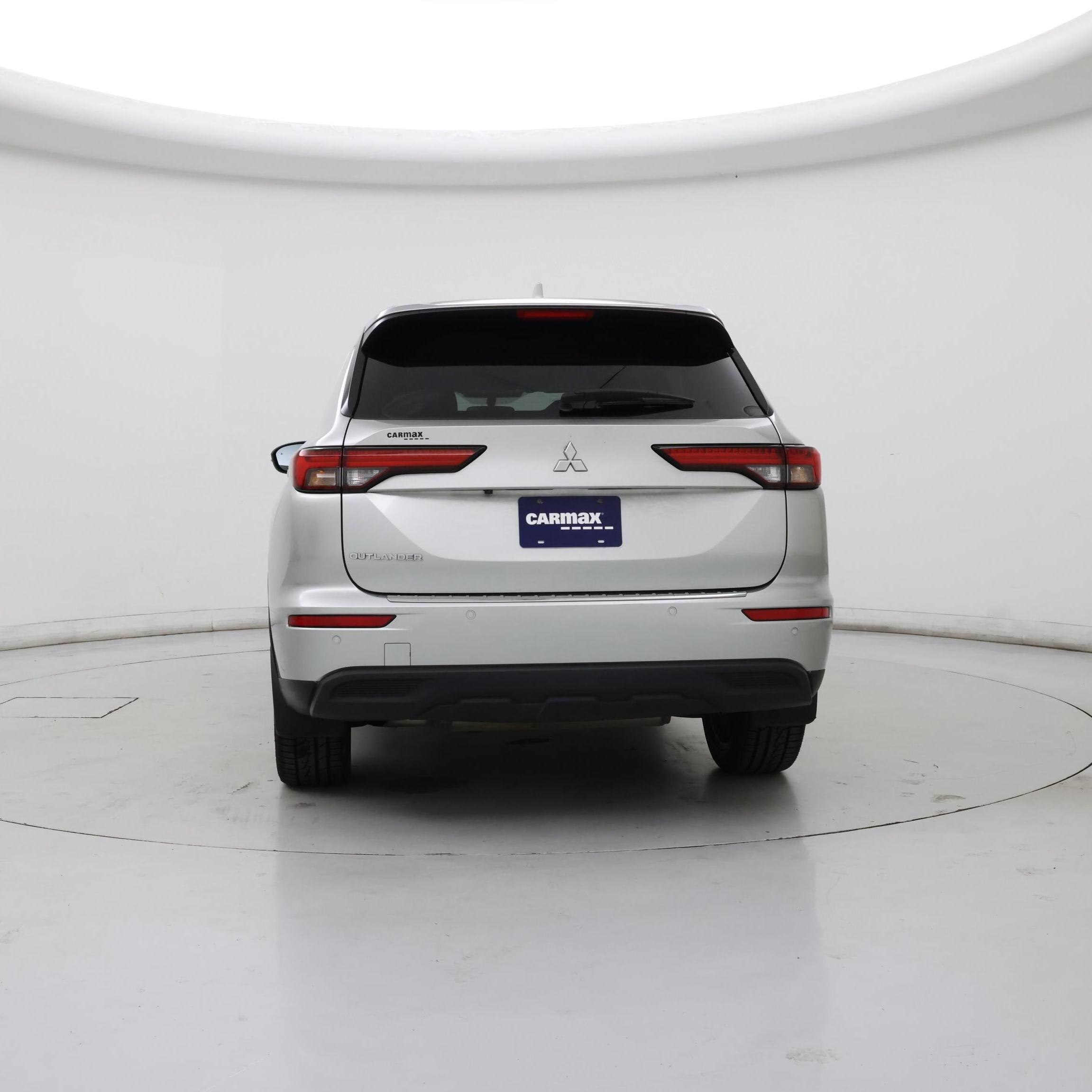 Thumbnail: 2022 Mitsubishi Outlander - 6