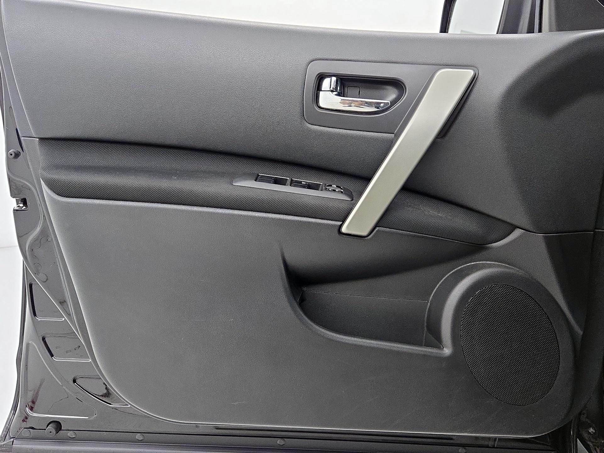 Thumbnail: 2014 Nissan Rogue - 12