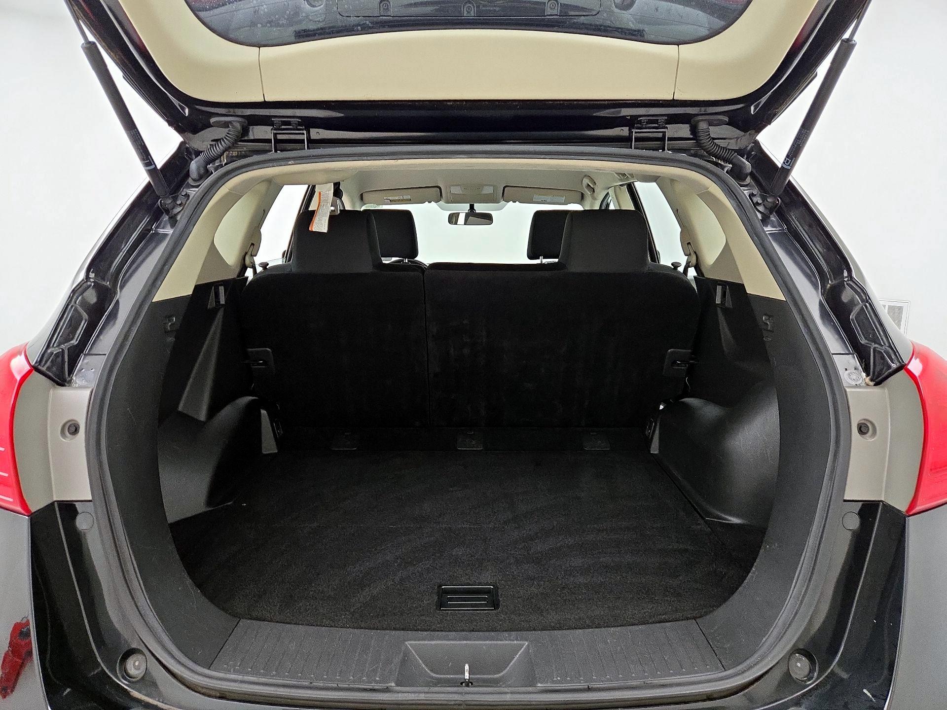 Thumbnail: 2014 Nissan Rogue - 19