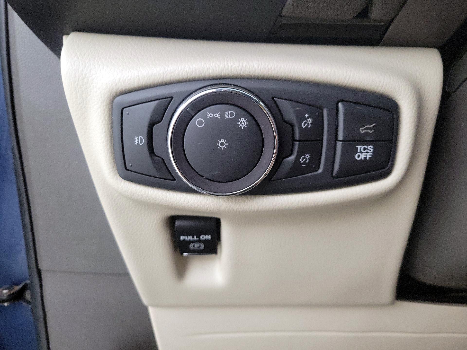 Thumbnail: 2019 Lincoln Nautilus - 11