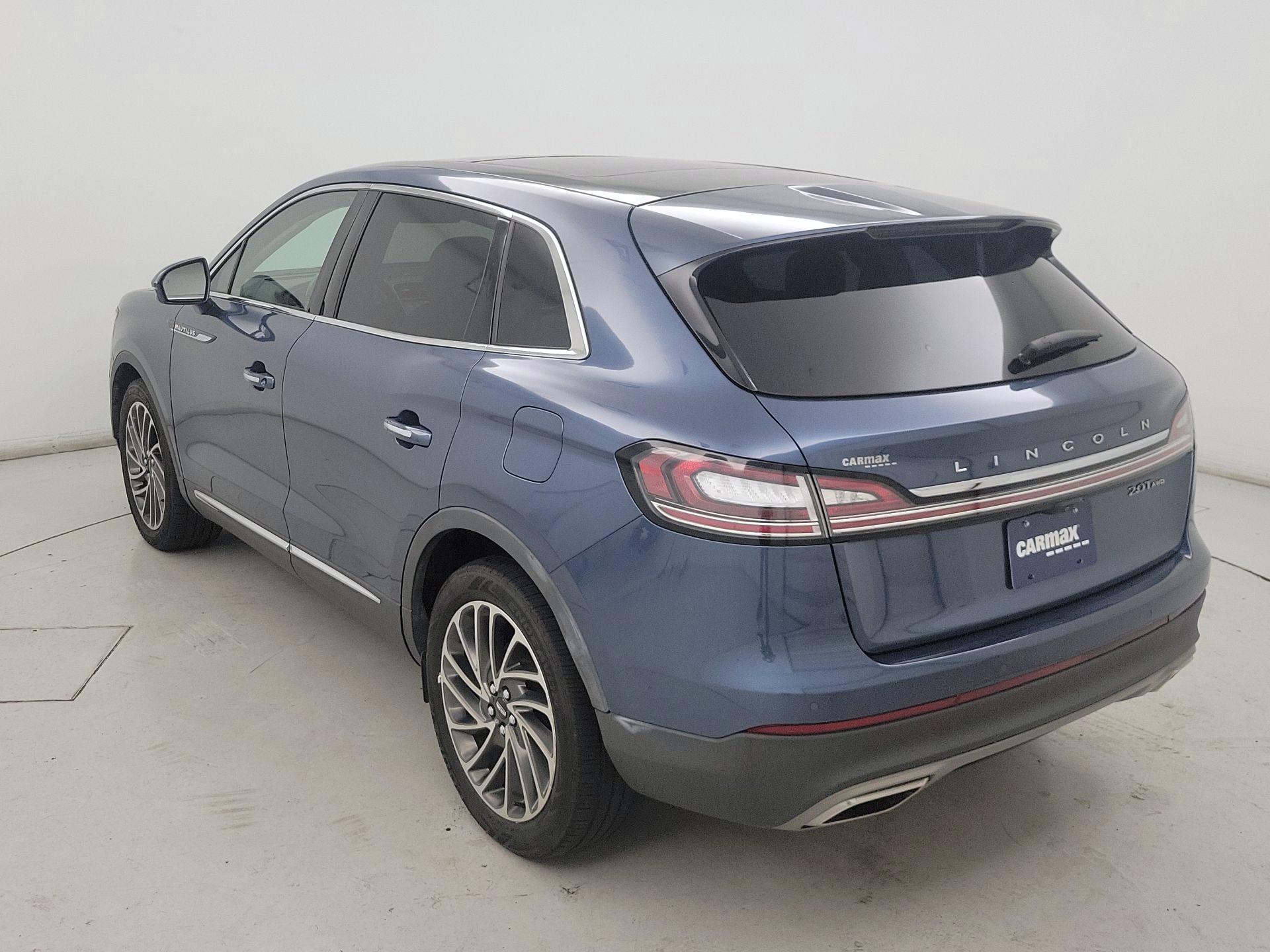 Thumbnail: 2019 Lincoln Nautilus - 7
