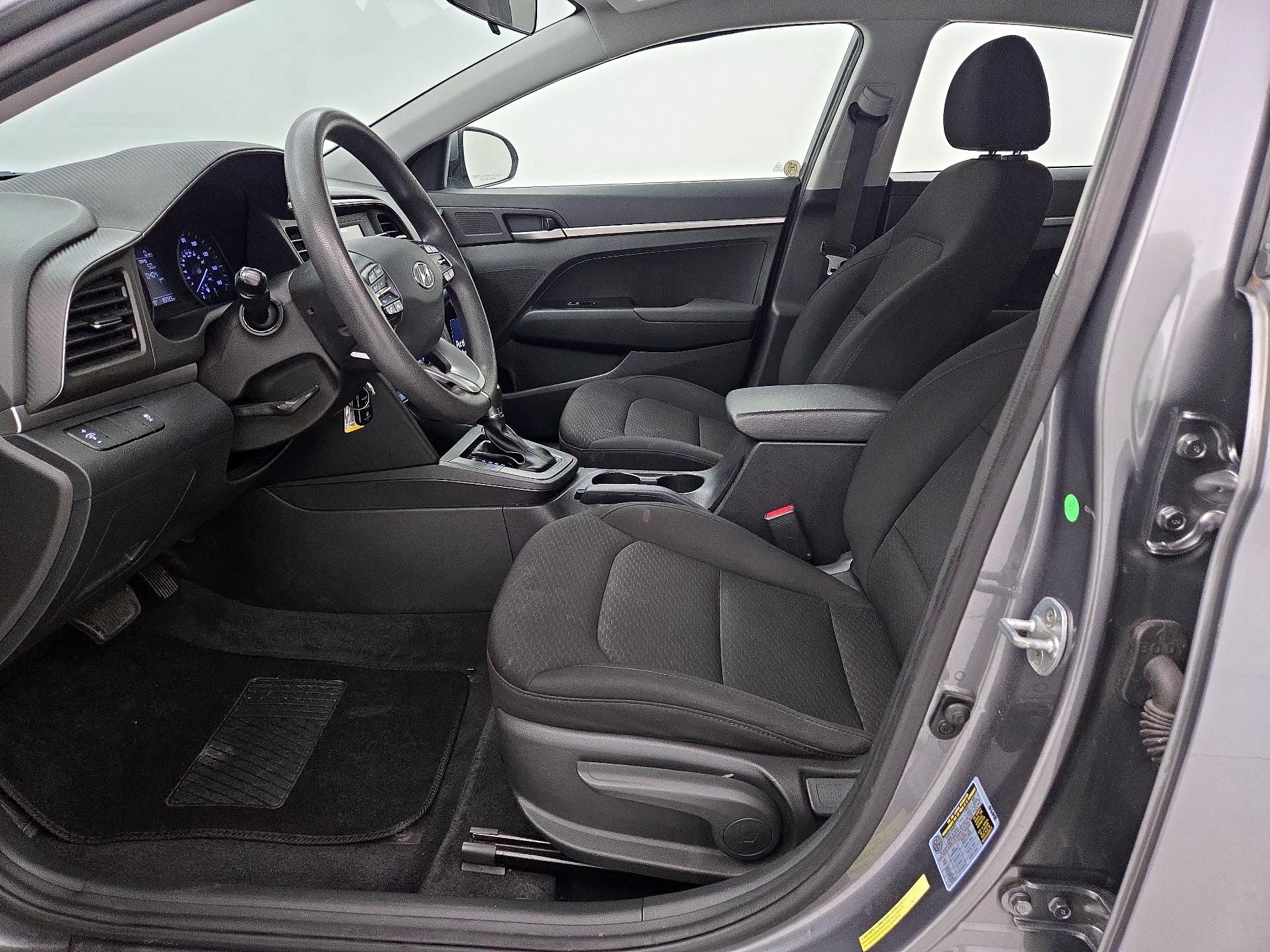 Thumbnail: 2019 Hyundai Elantra - 11