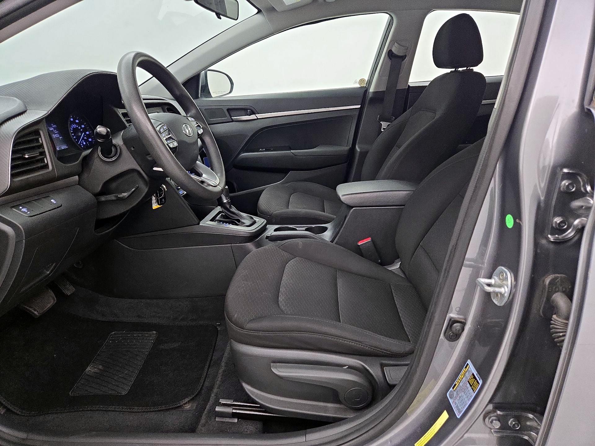 Thumbnail: 2019 Hyundai Elantra - 12