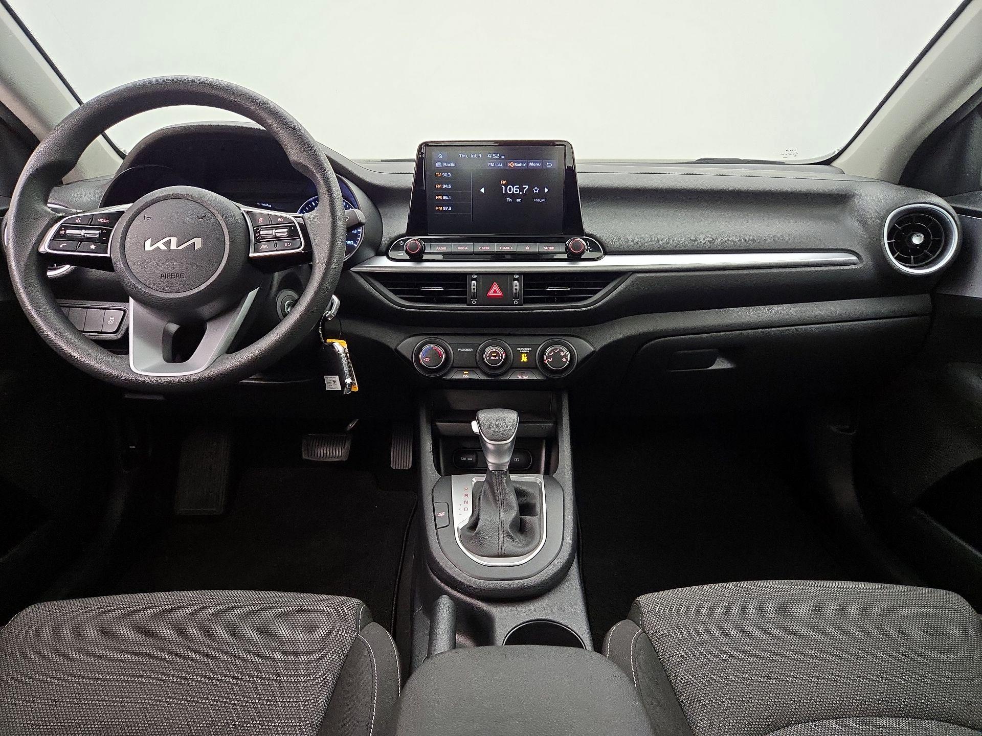 Thumbnail: 2024 Kia Forte - 9