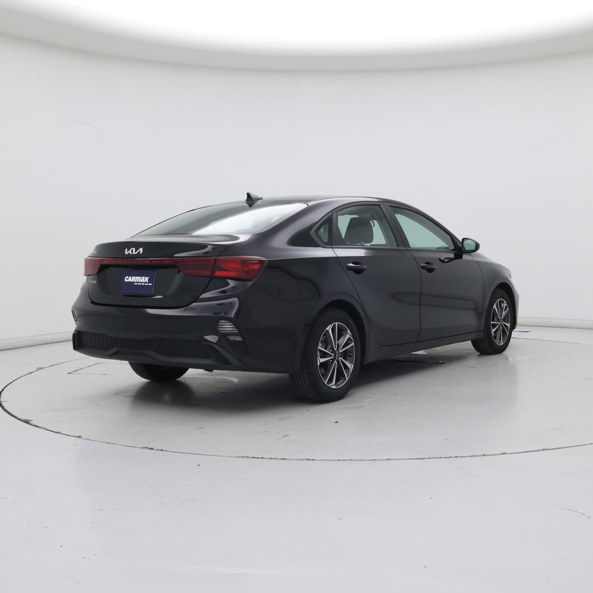 Thumbnail: 2024 Kia Forte - 8