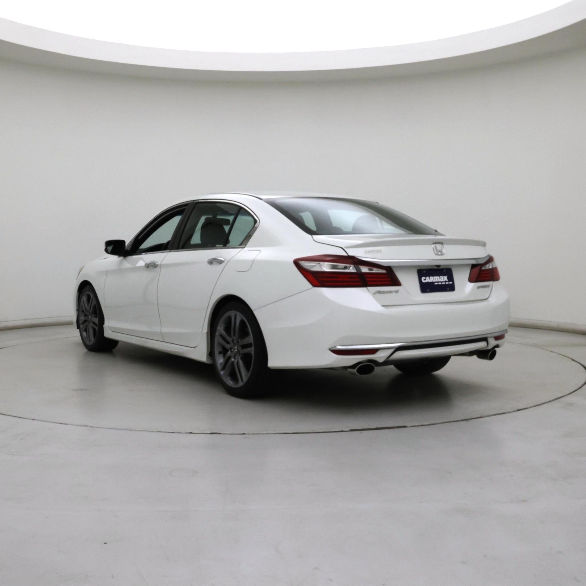 Thumbnail: 2017 Honda Accord - 2