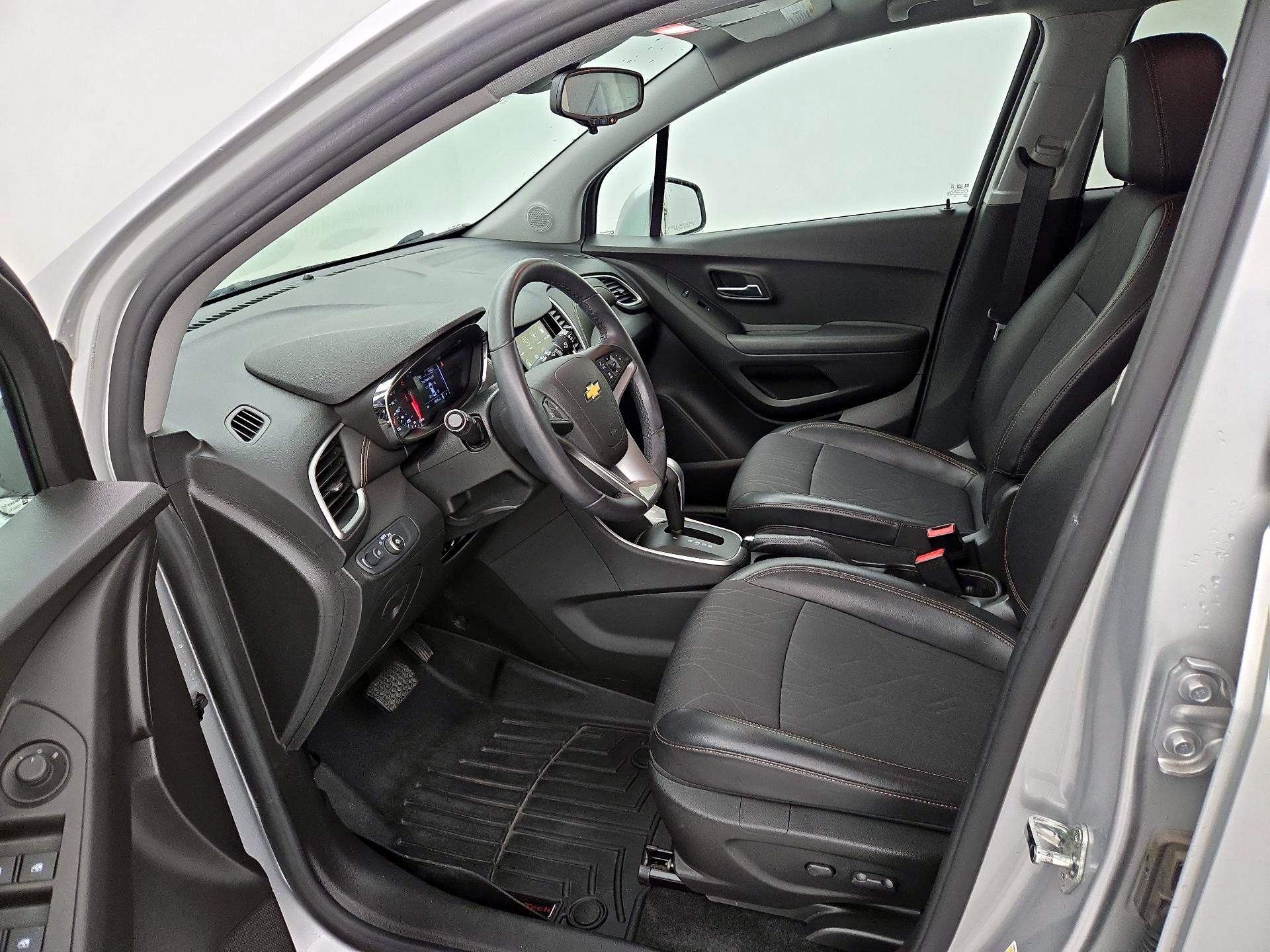Thumbnail: 2018 Chevrolet Trax - 11