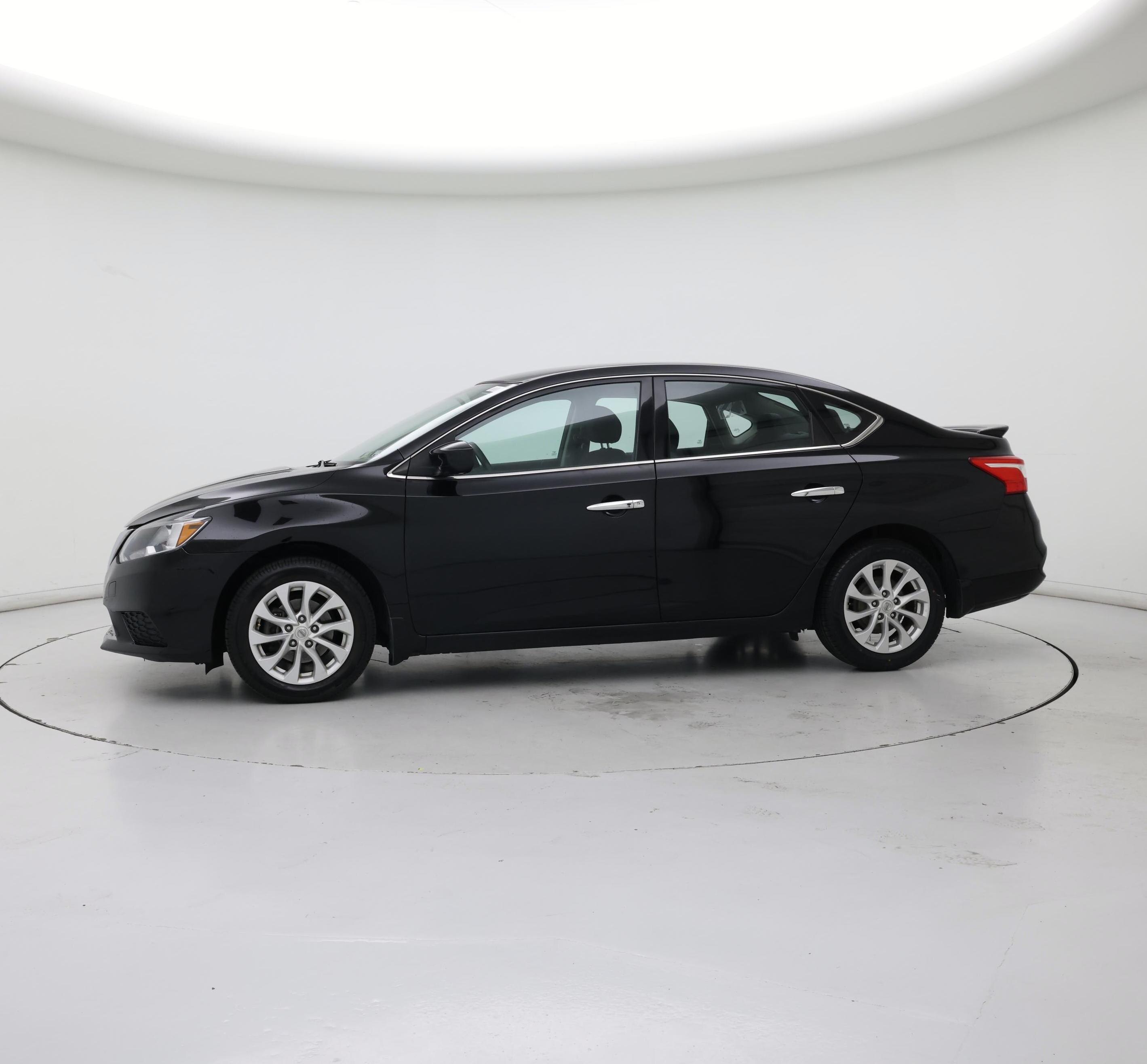 Thumbnail: 2018 Nissan Sentra - 3