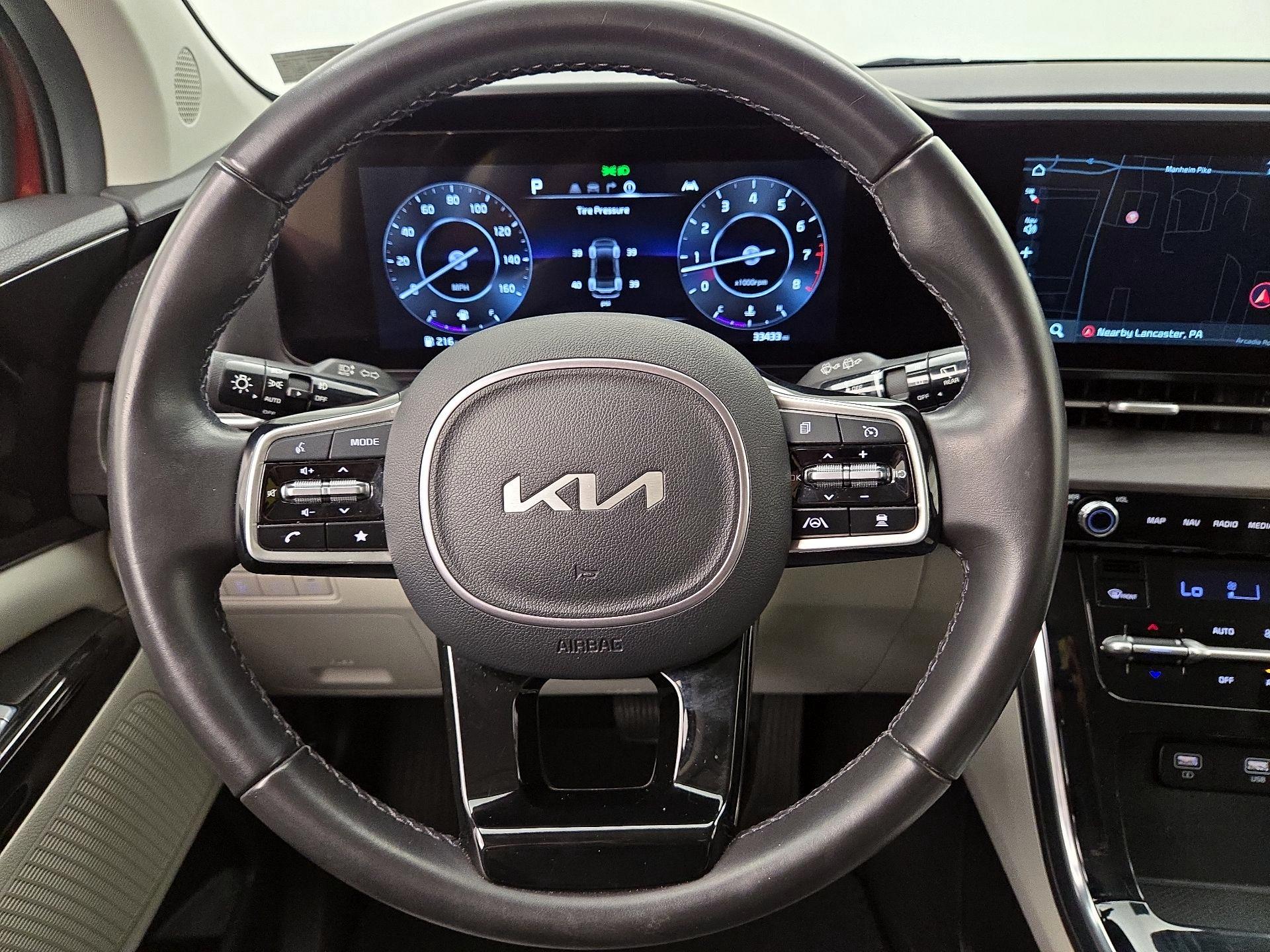 Thumbnail: 2023 Kia Carnival - 10