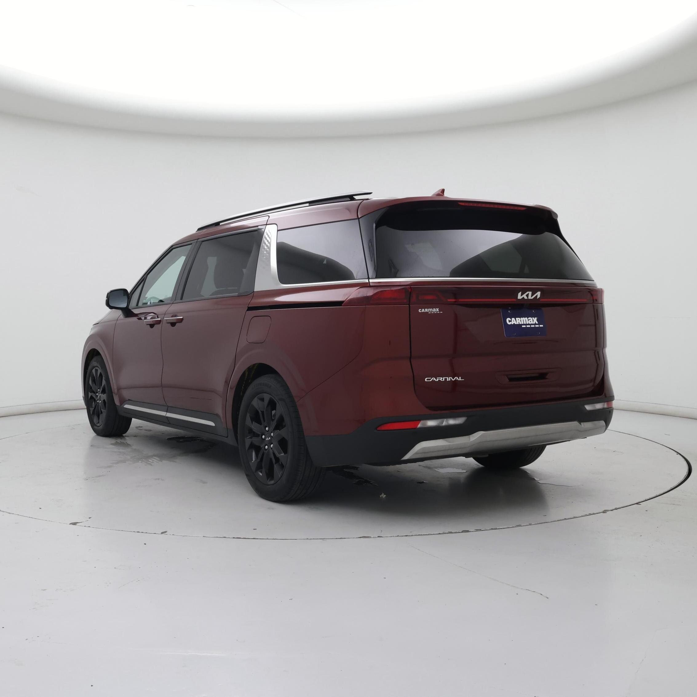 Thumbnail: 2023 Kia Carnival - 2