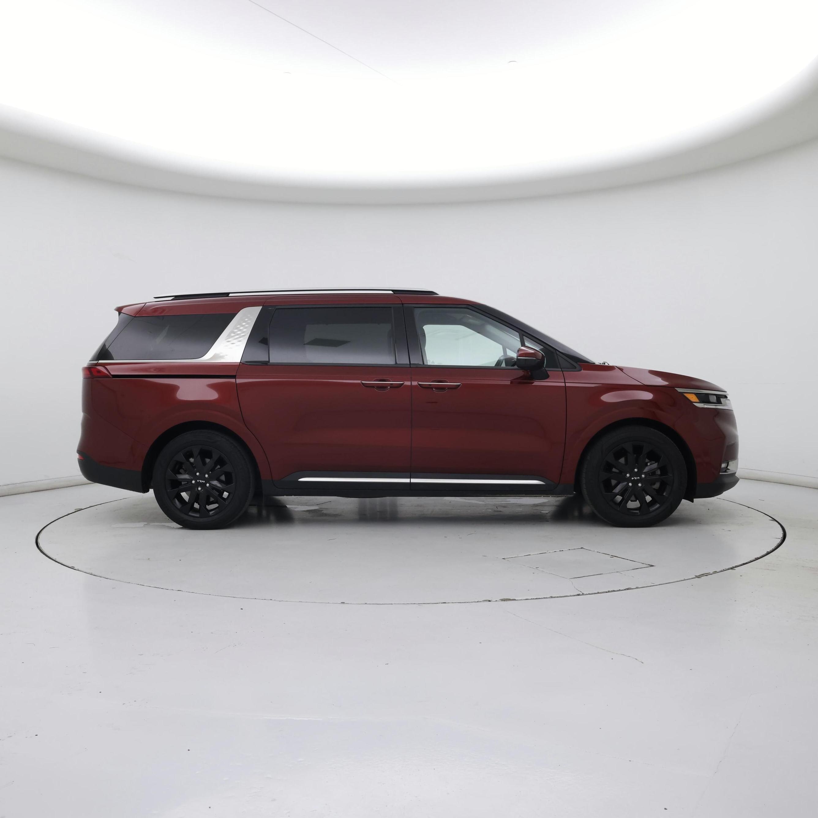 Thumbnail: 2023 Kia Carnival - 7