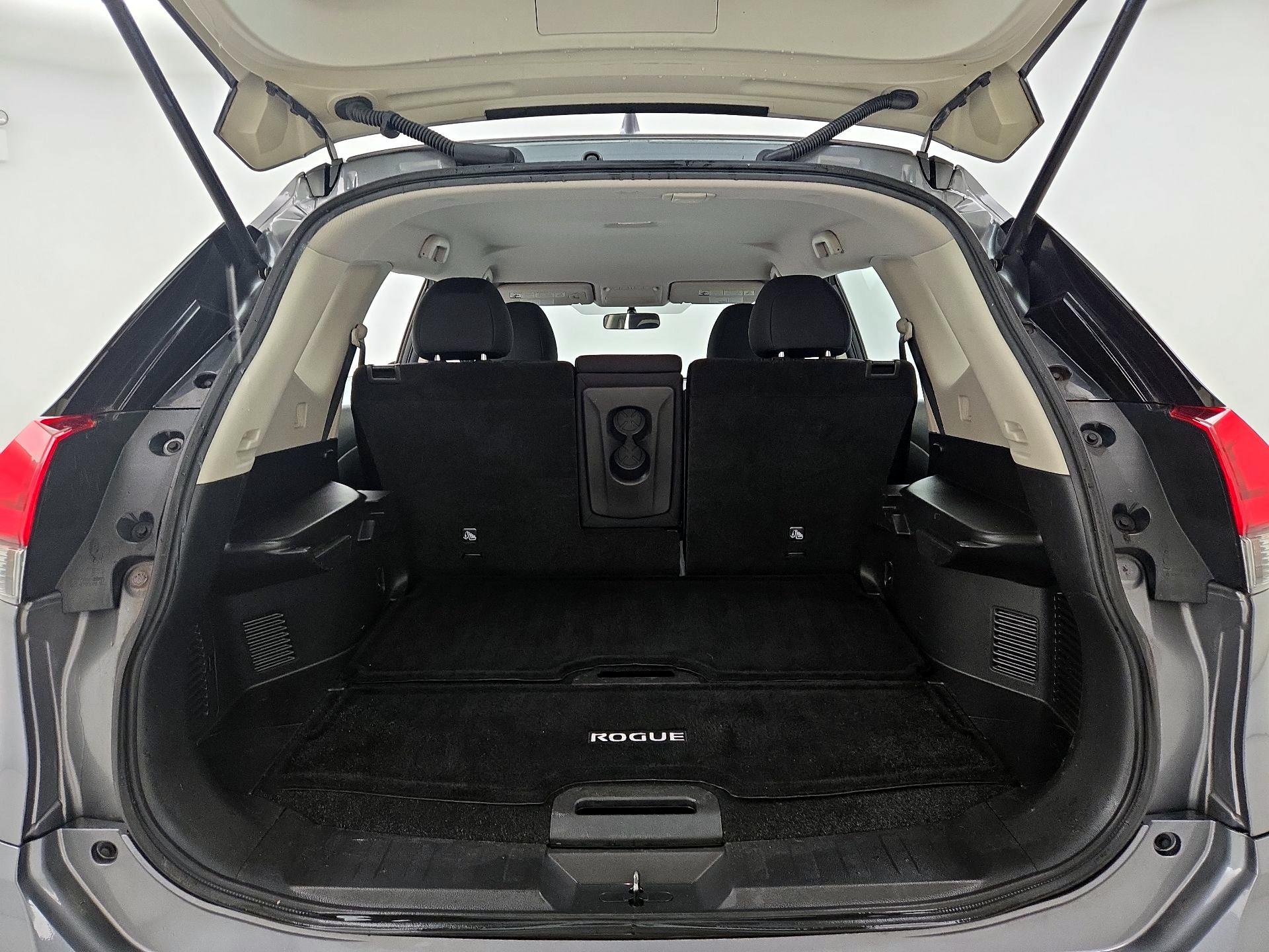 Thumbnail: 2018 Nissan Rogue - 20