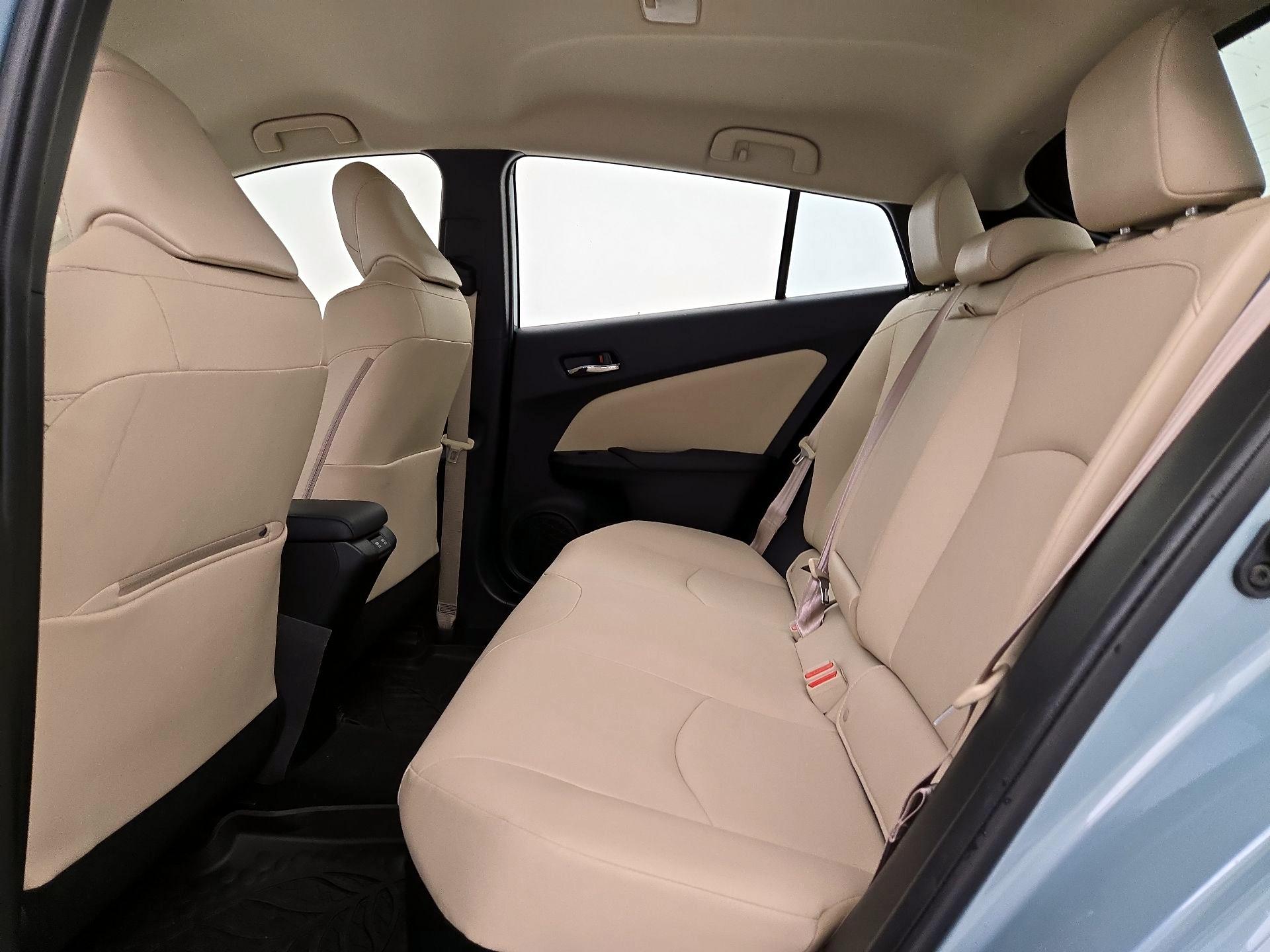 Thumbnail: 2020 Toyota Prius - 19