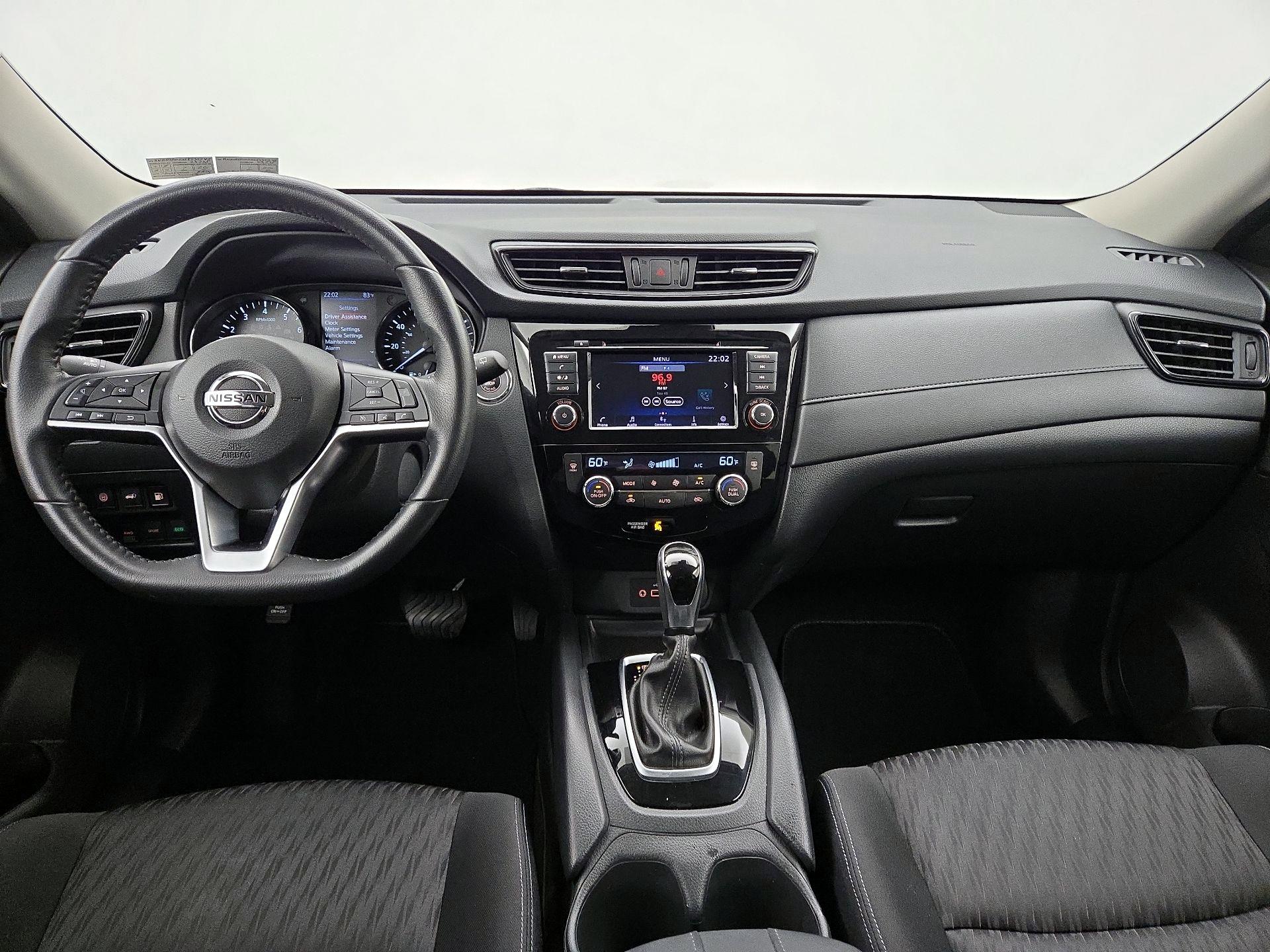 Thumbnail: 2020 Nissan Rogue - 9