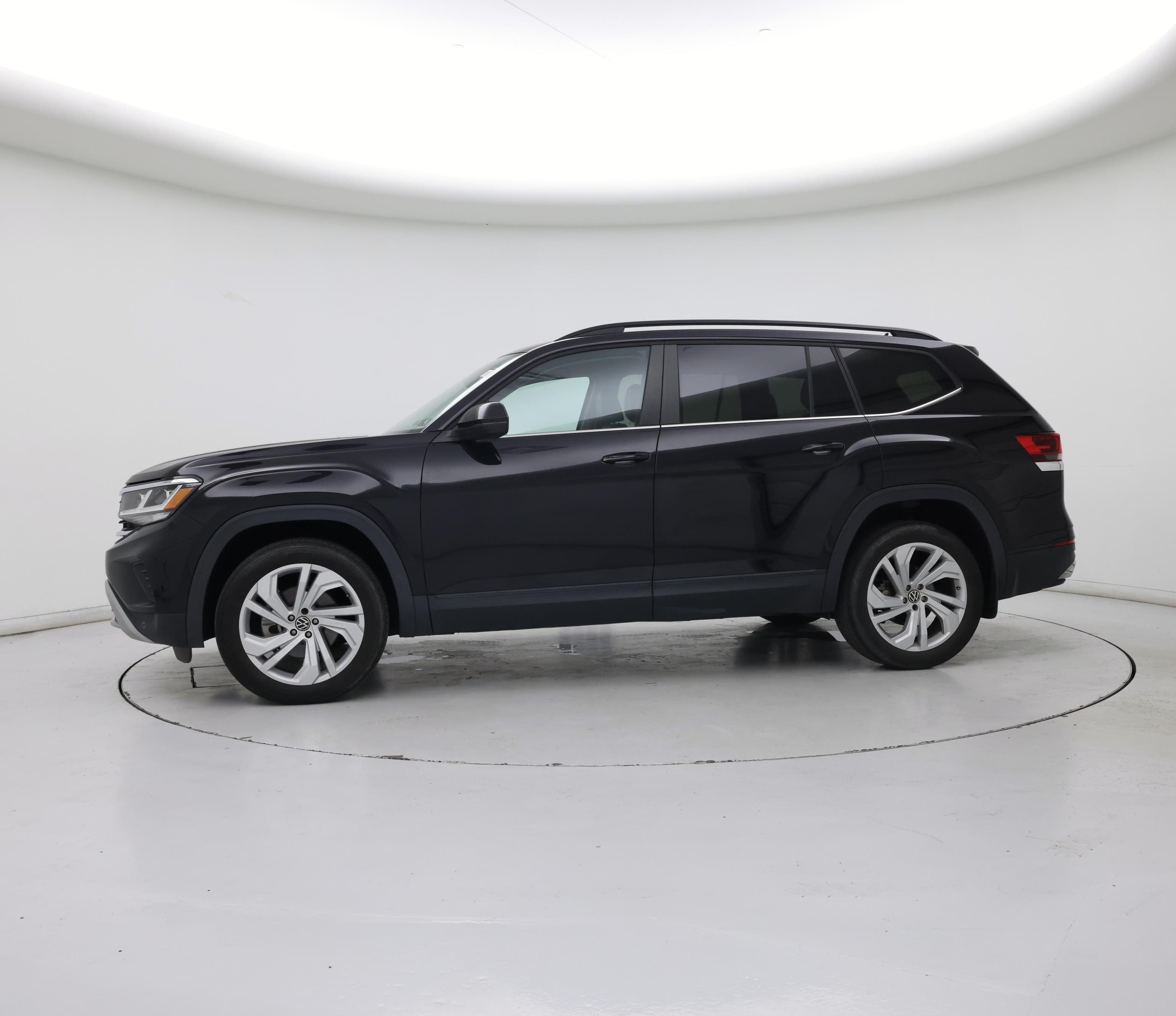 Thumbnail: 2021 Volkswagen Atlas - 3