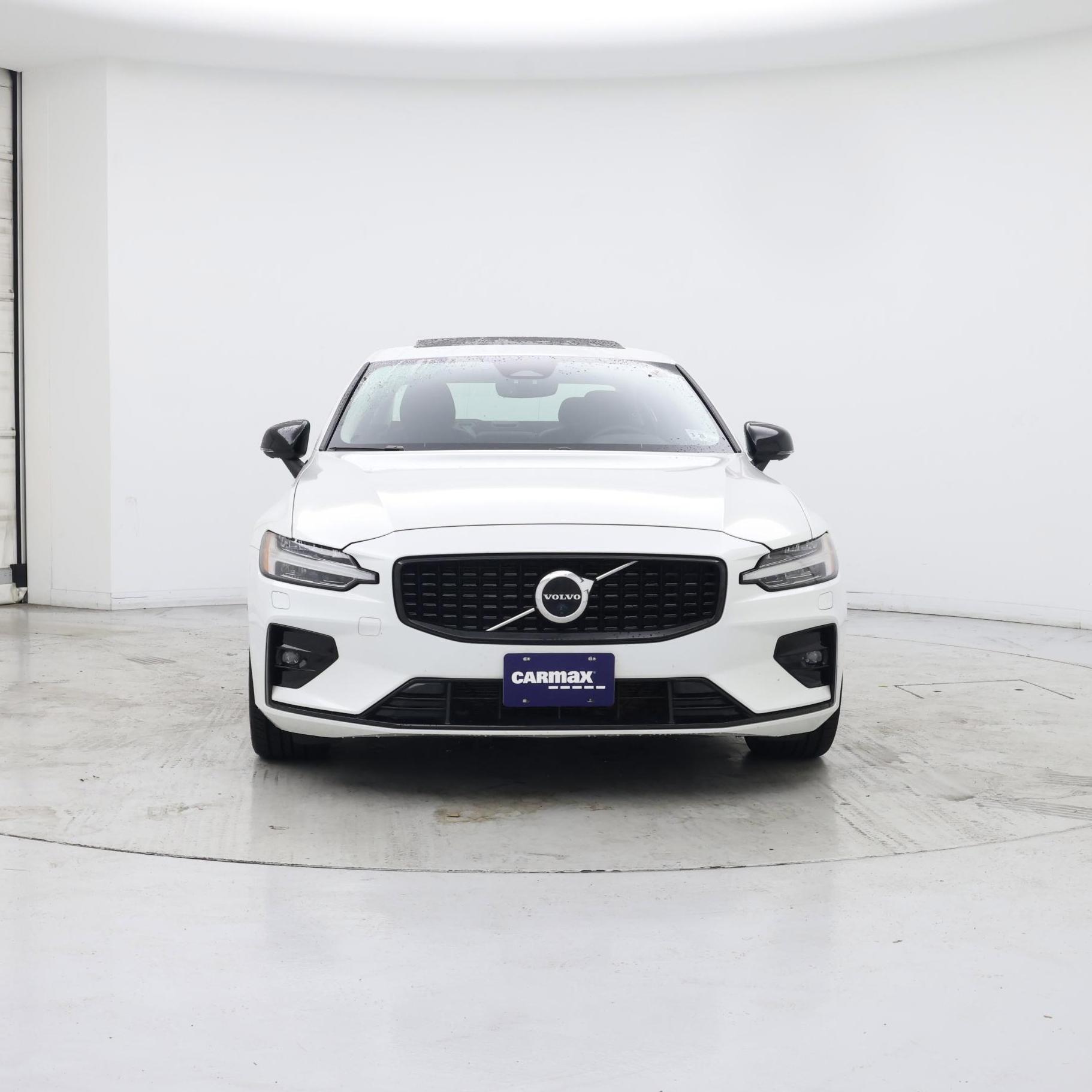 Thumbnail: 2023 Volvo S60 - 5