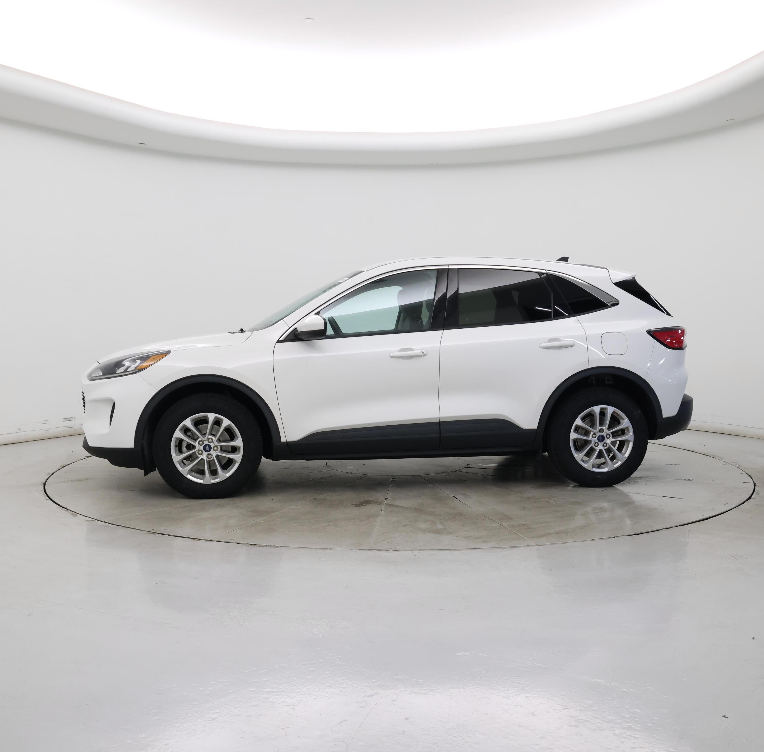 Thumbnail: 2020 Ford Escape - 3