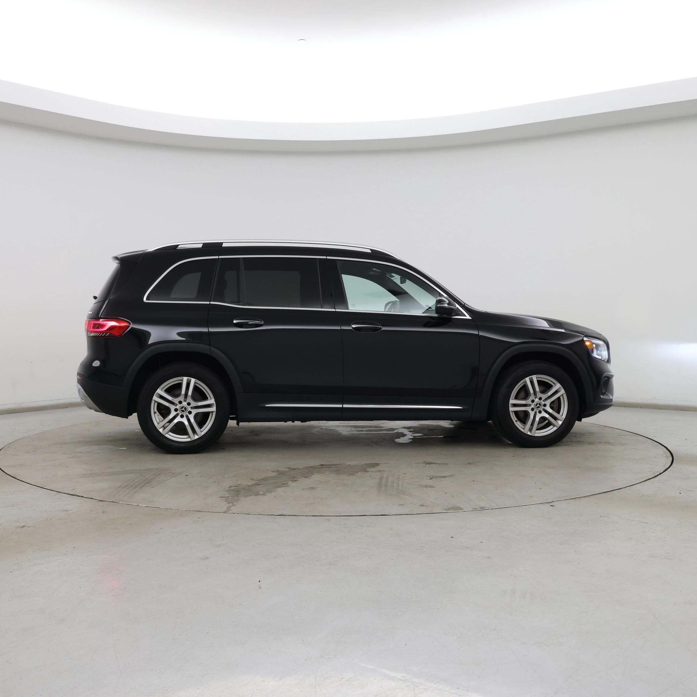Thumbnail: 2023 Mercedes-Benz GLB - 7
