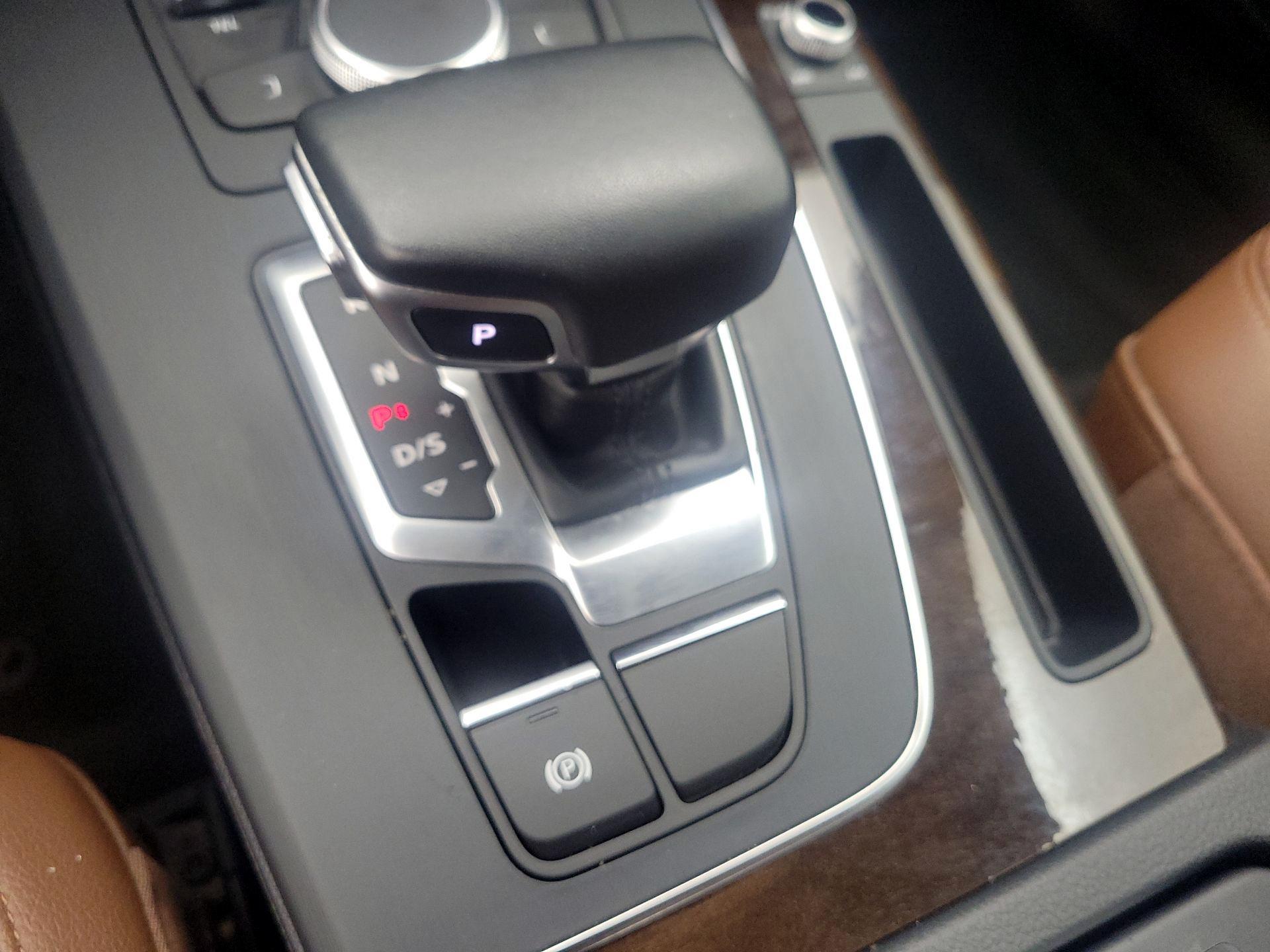Thumbnail: 2019 Audi Q5 - 17