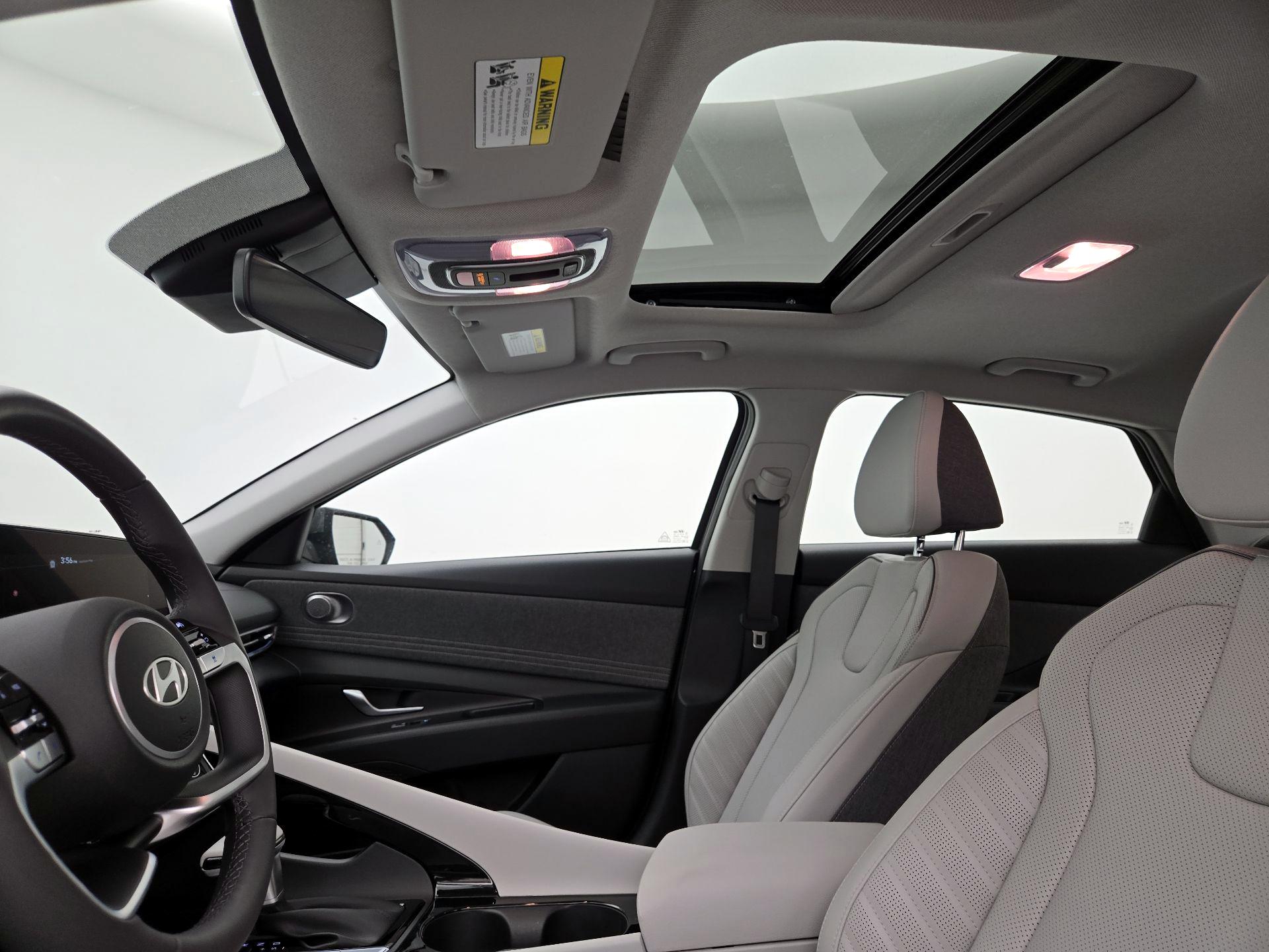 Thumbnail: 2025 Hyundai Elantra - 19