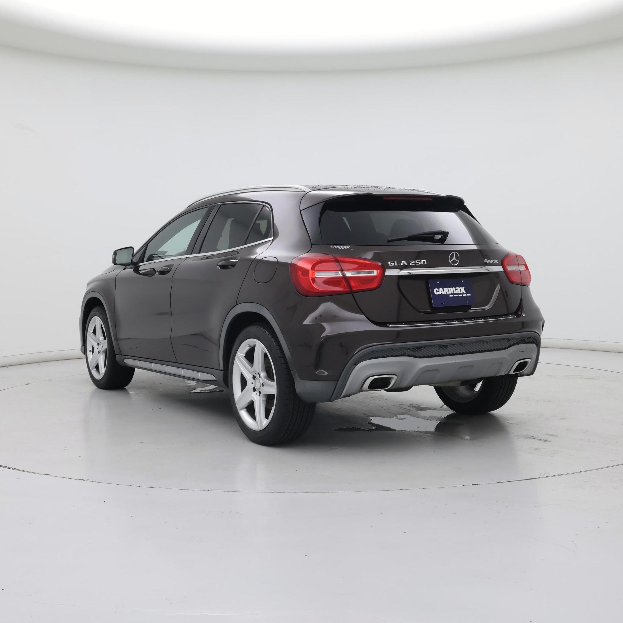 Thumbnail: 2015 Mercedes-Benz GLA - 2