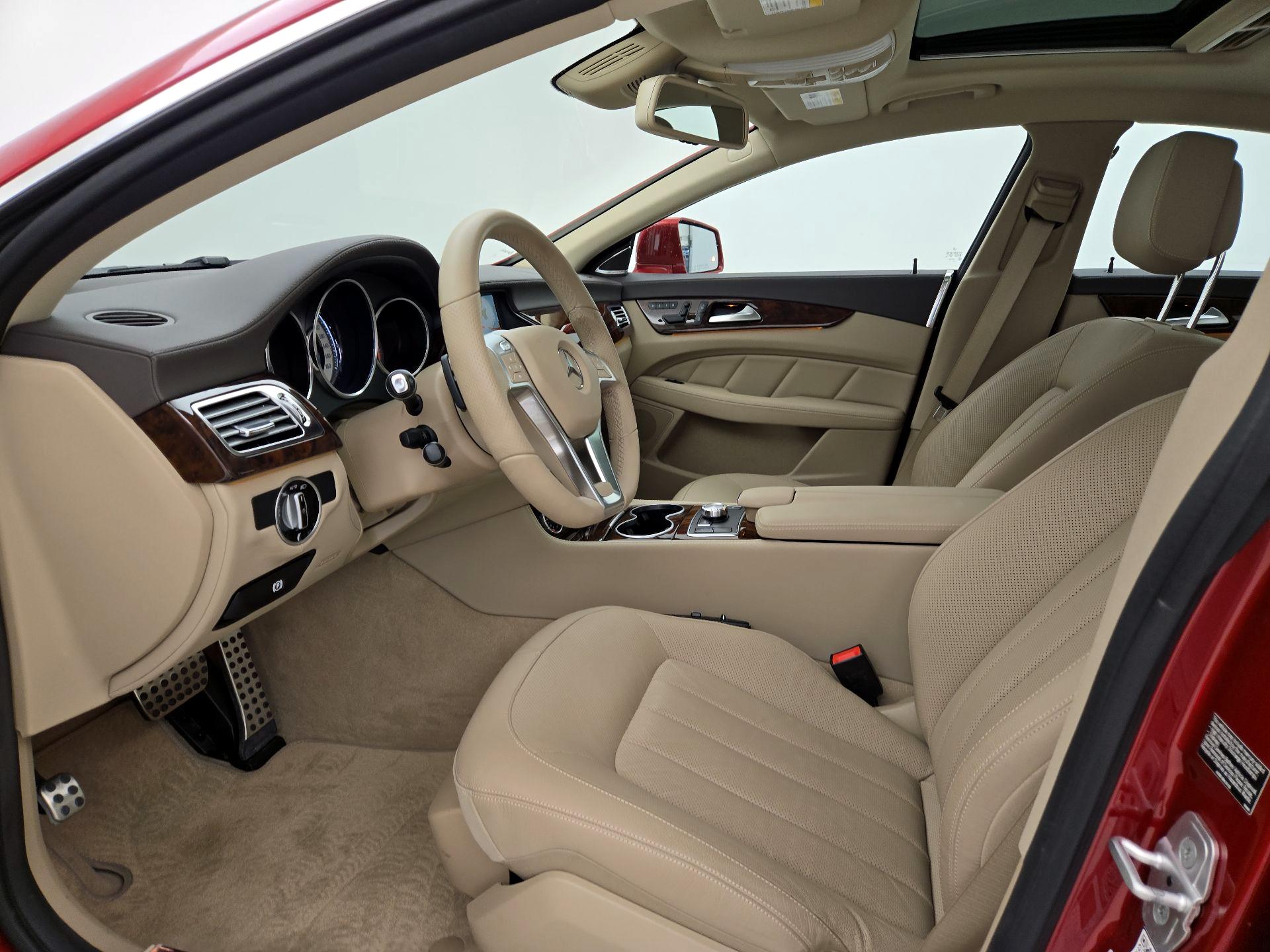 Thumbnail: 2014 Mercedes-Benz CLS - 11