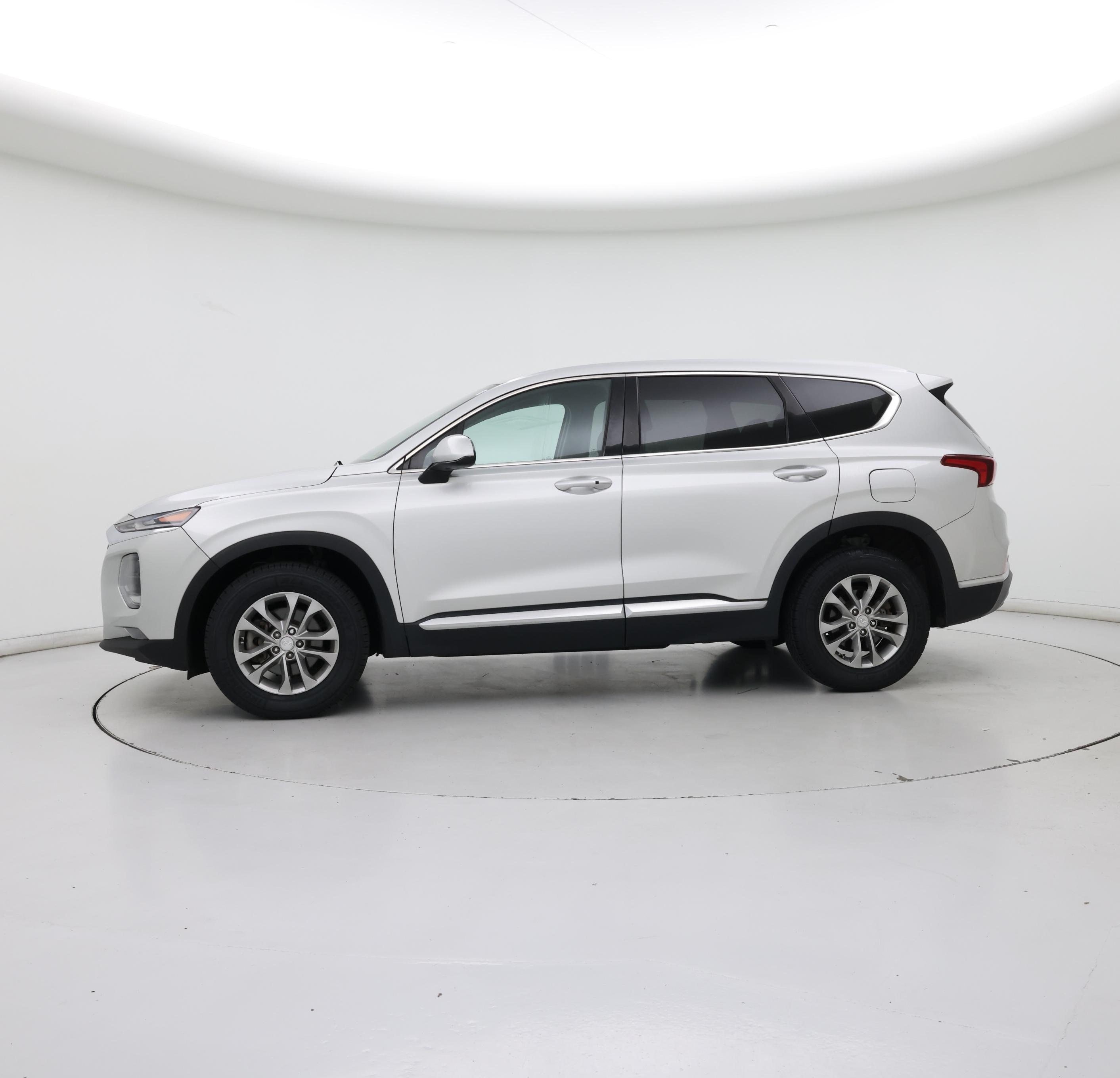 Thumbnail: 2019 Hyundai Santa Fe - 3