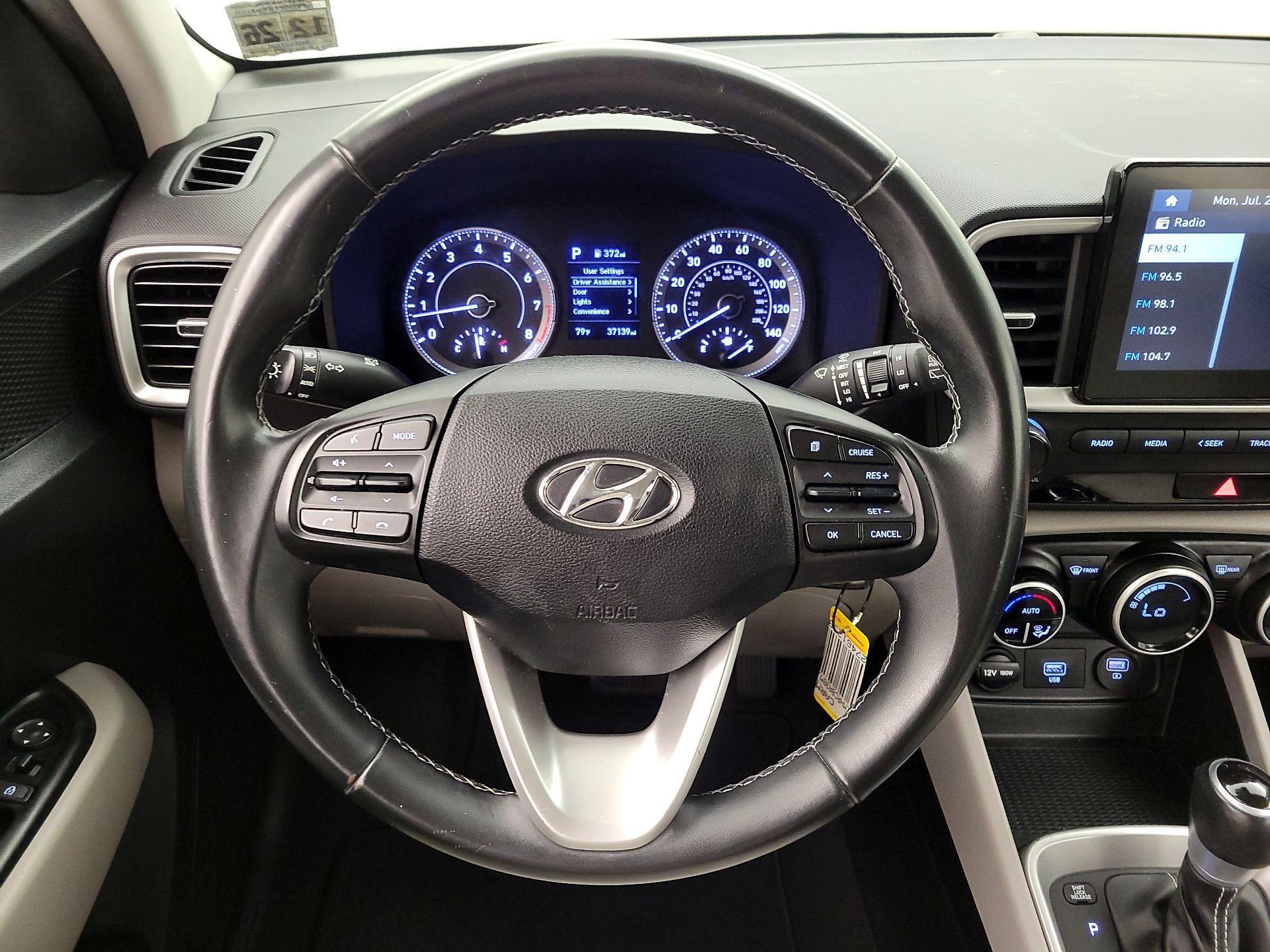 Thumbnail: 2021 Hyundai Venue - 10