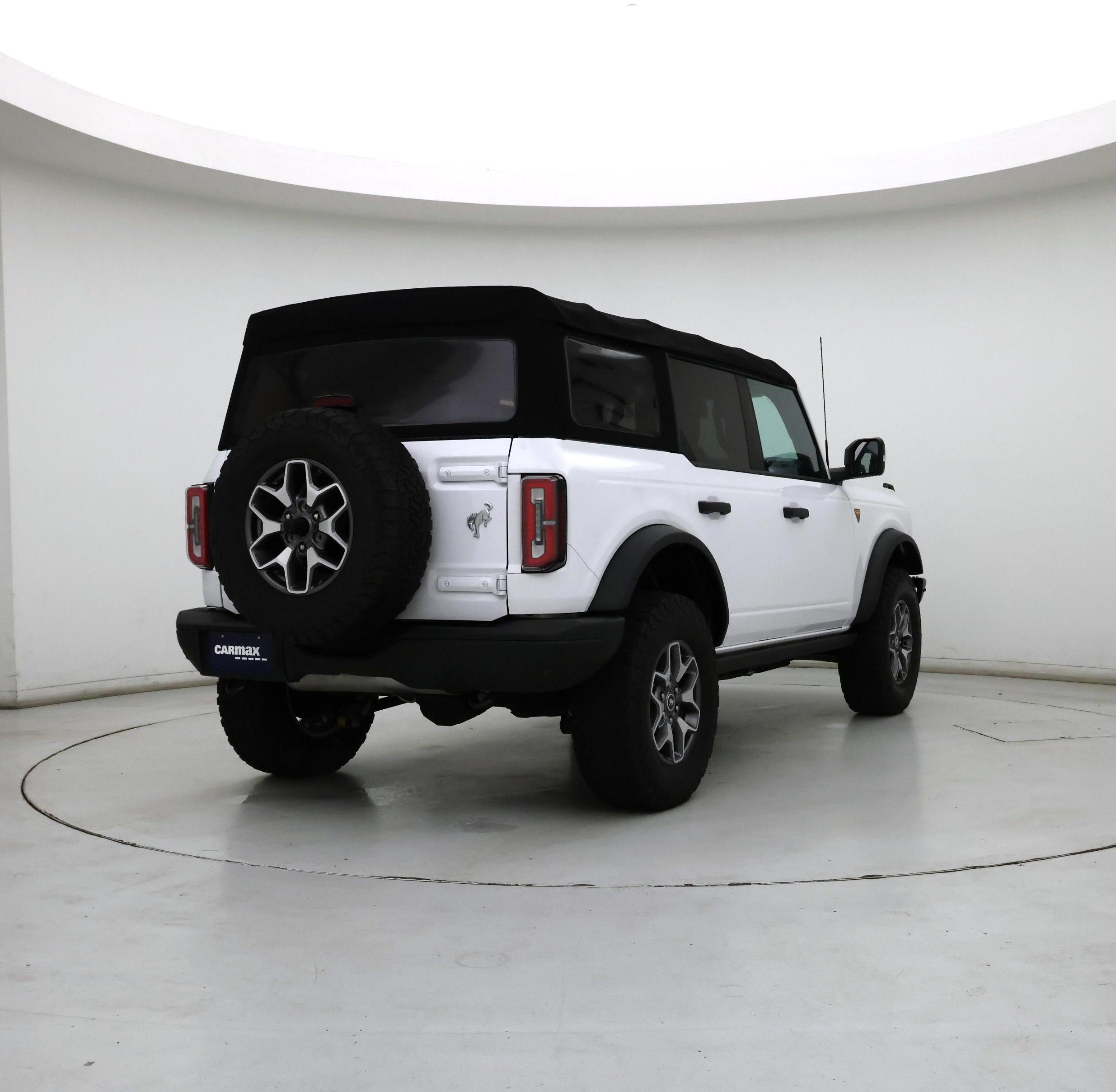 Thumbnail: 2023 Ford Bronco - 8