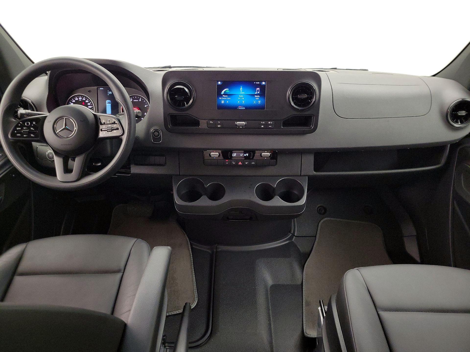 Thumbnail: 2024 Mercedes-Benz Sprinter - 9