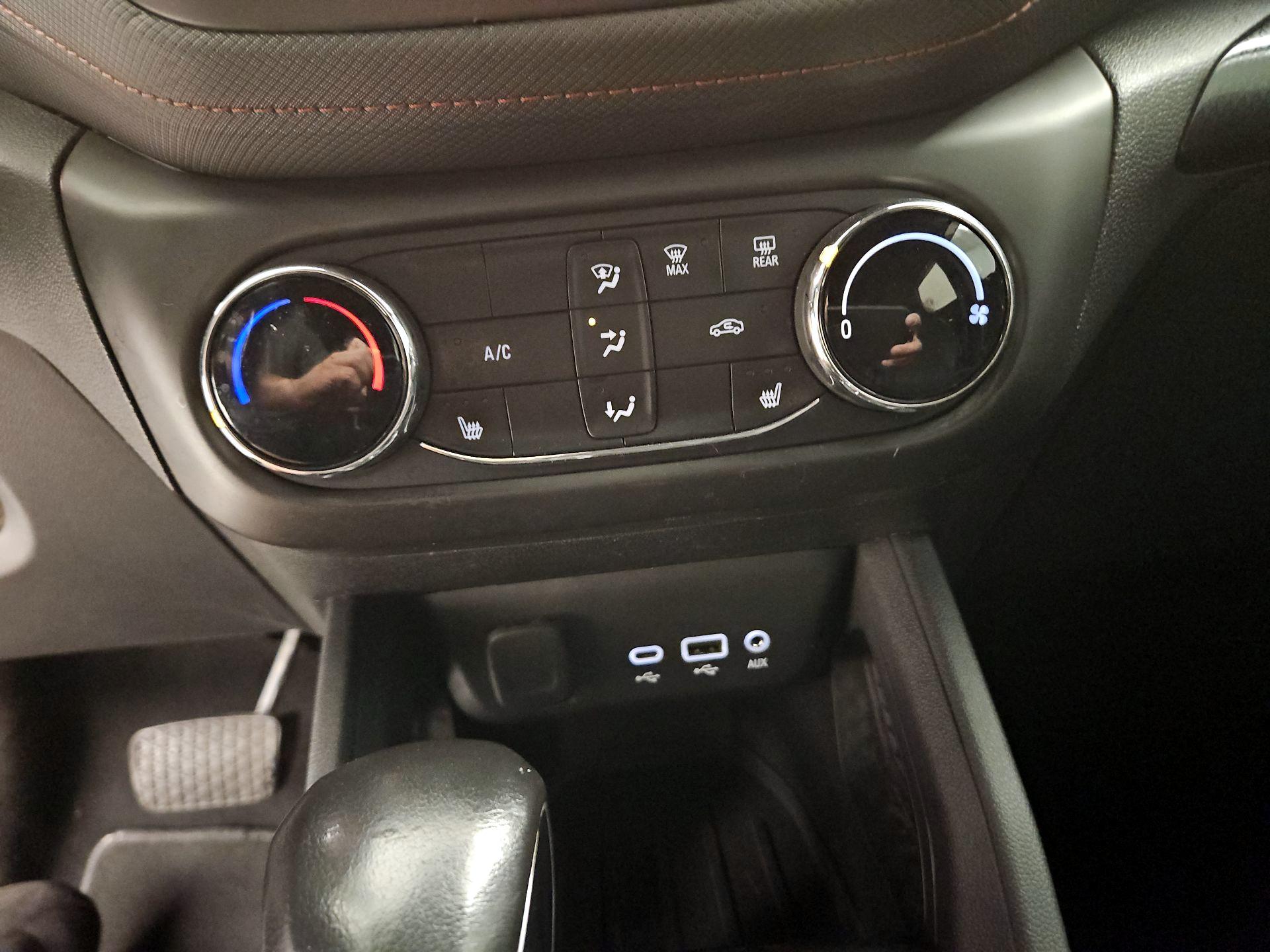 Thumbnail: 2022 Chevrolet TrailBlazer - 17
