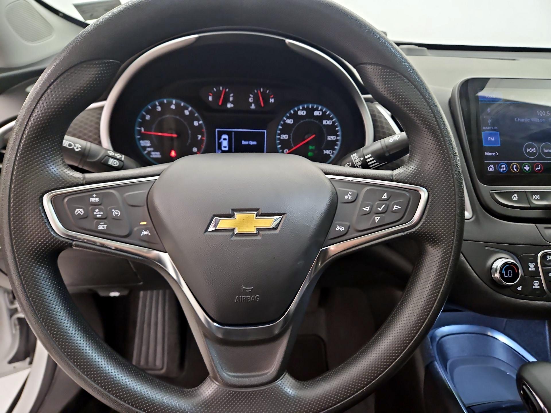 Thumbnail: 2024 Chevrolet Malibu - 10