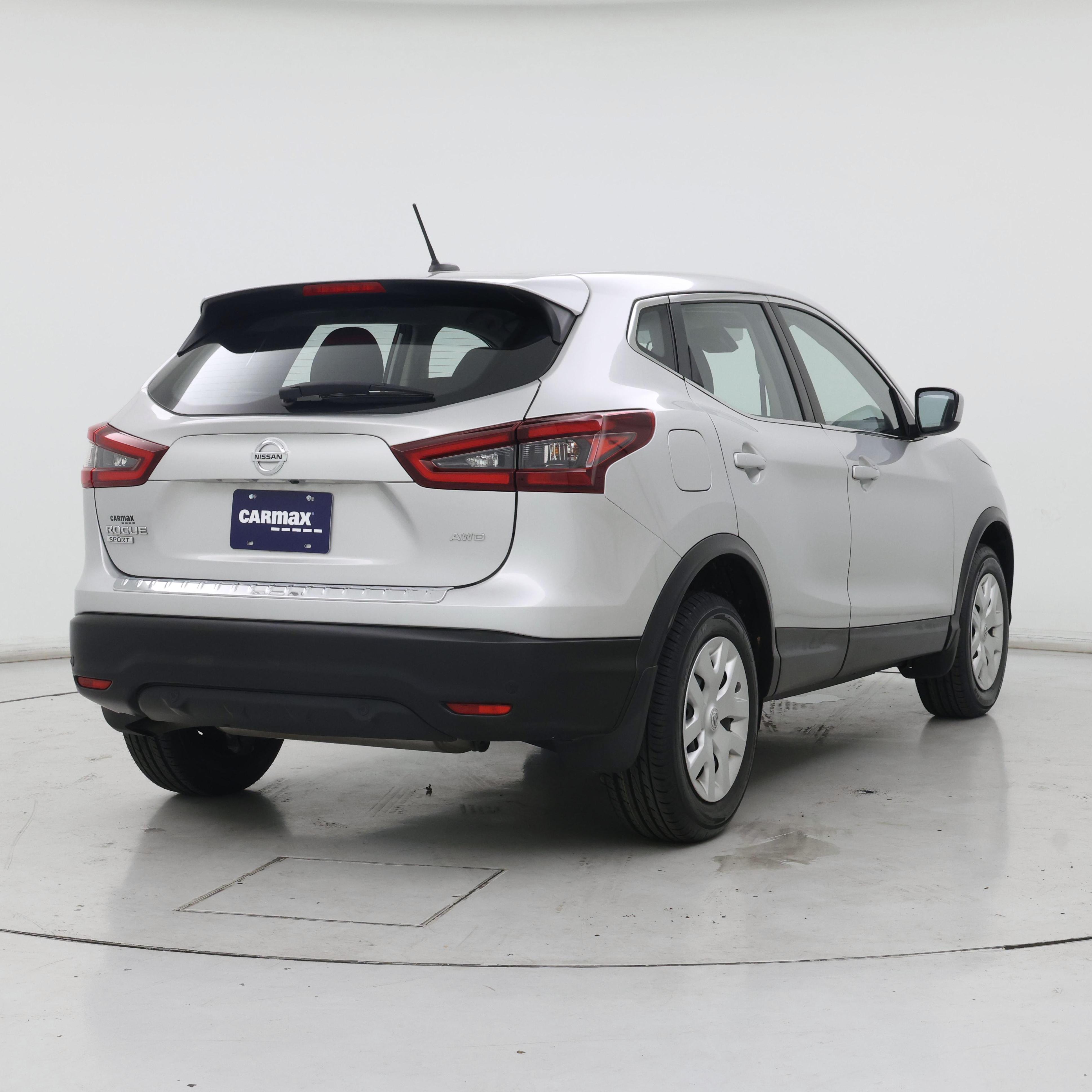 Thumbnail: 2020 Nissan Rogue Sport - 8