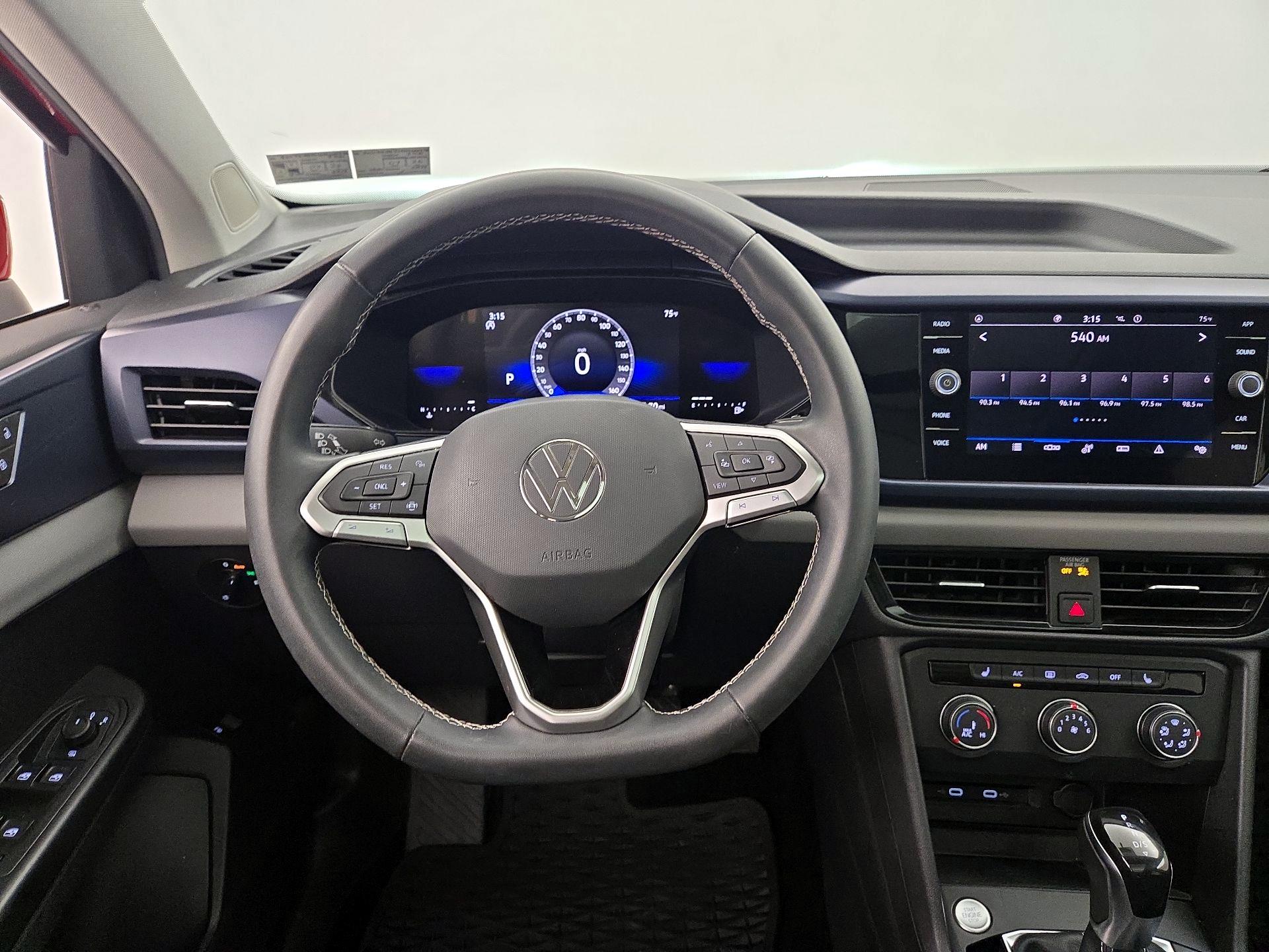 Thumbnail: 2022 Volkswagen Taos - 10