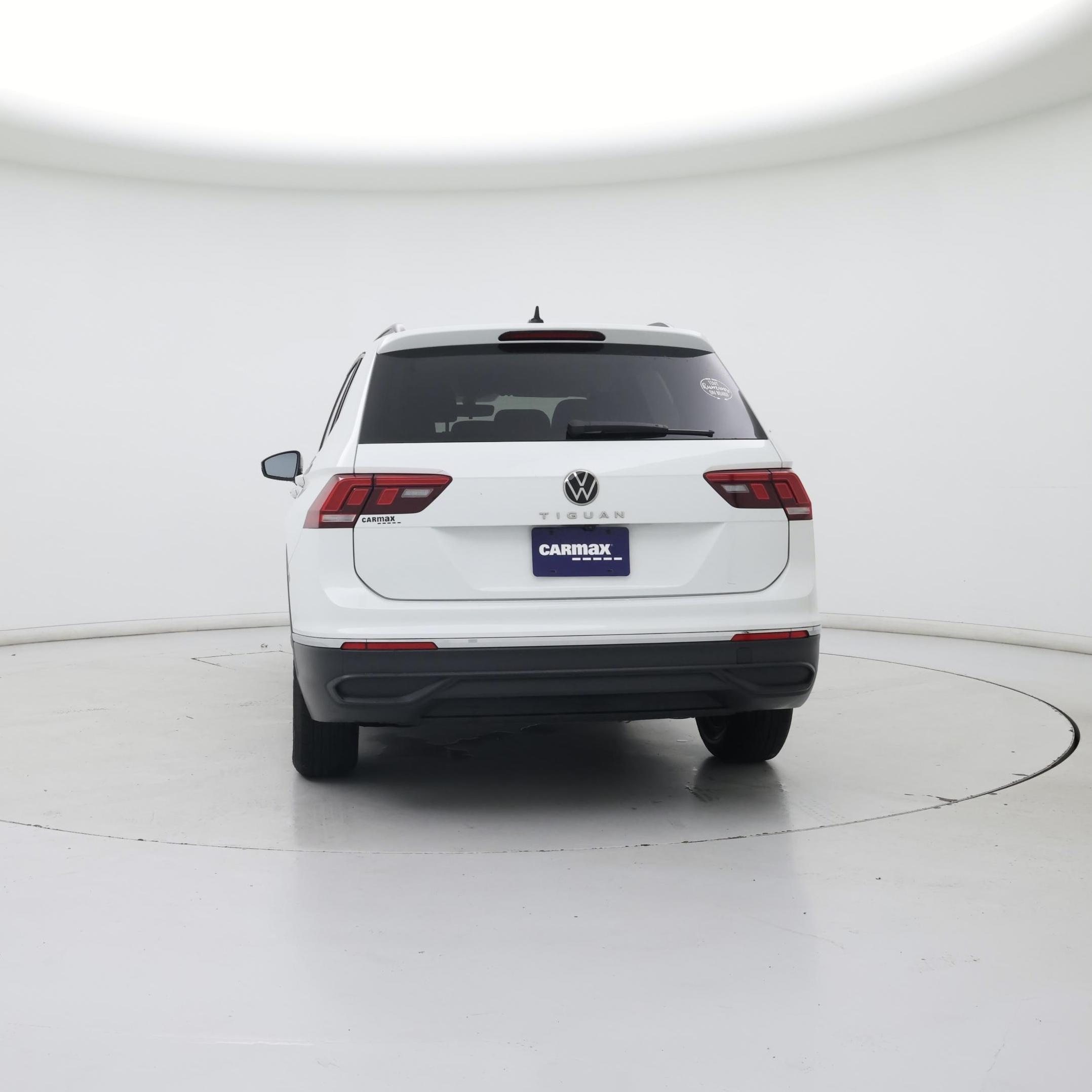 Thumbnail: 2023 Volkswagen Tiguan - 6