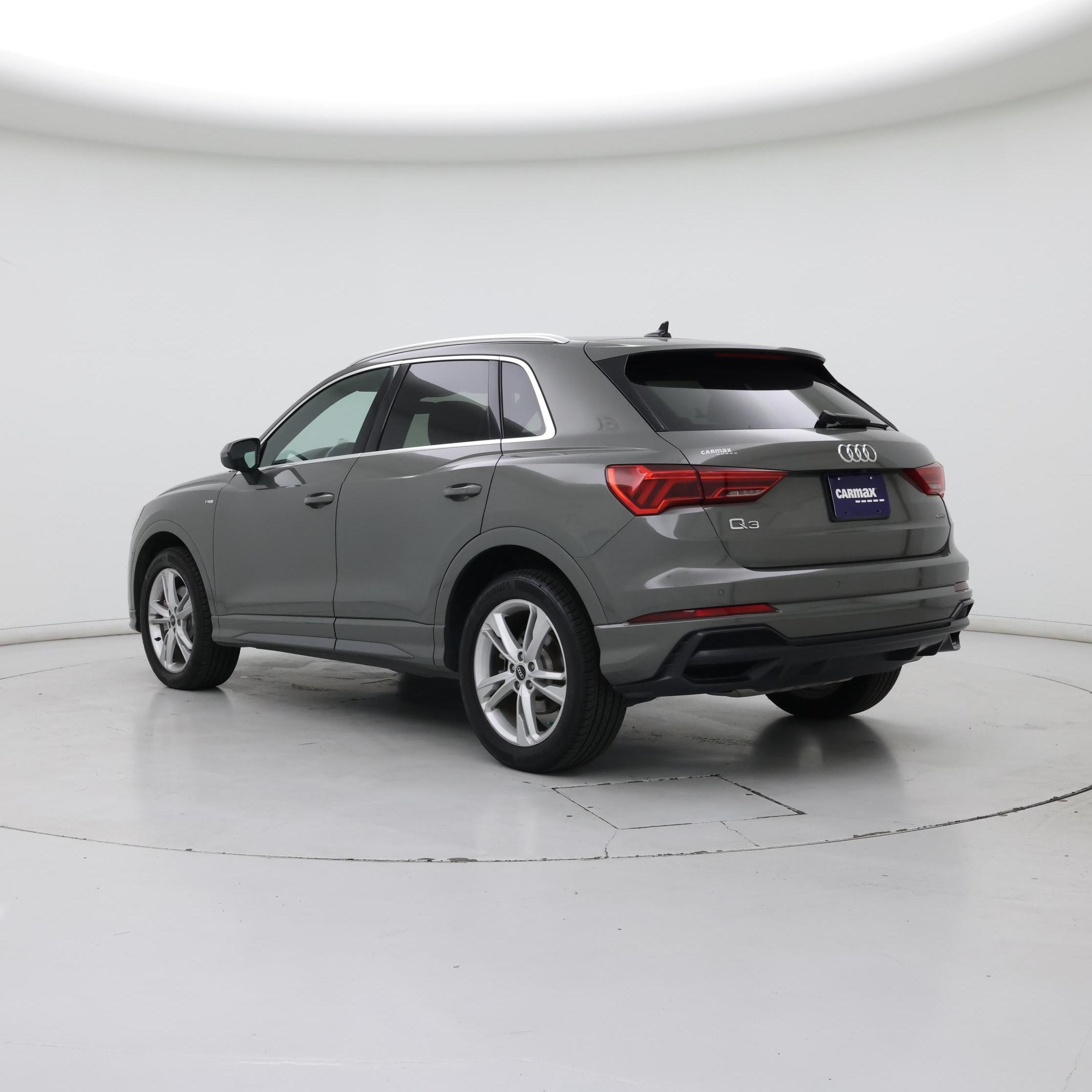 Thumbnail: 2022 Audi Q3 - 2