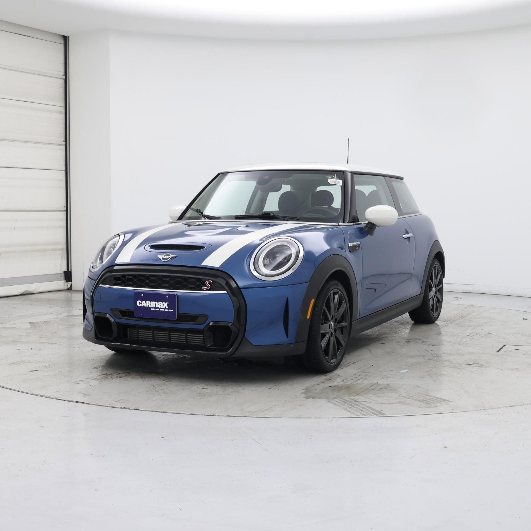 Thumbnail: 2022 MINI Cooper Hardtop - 4