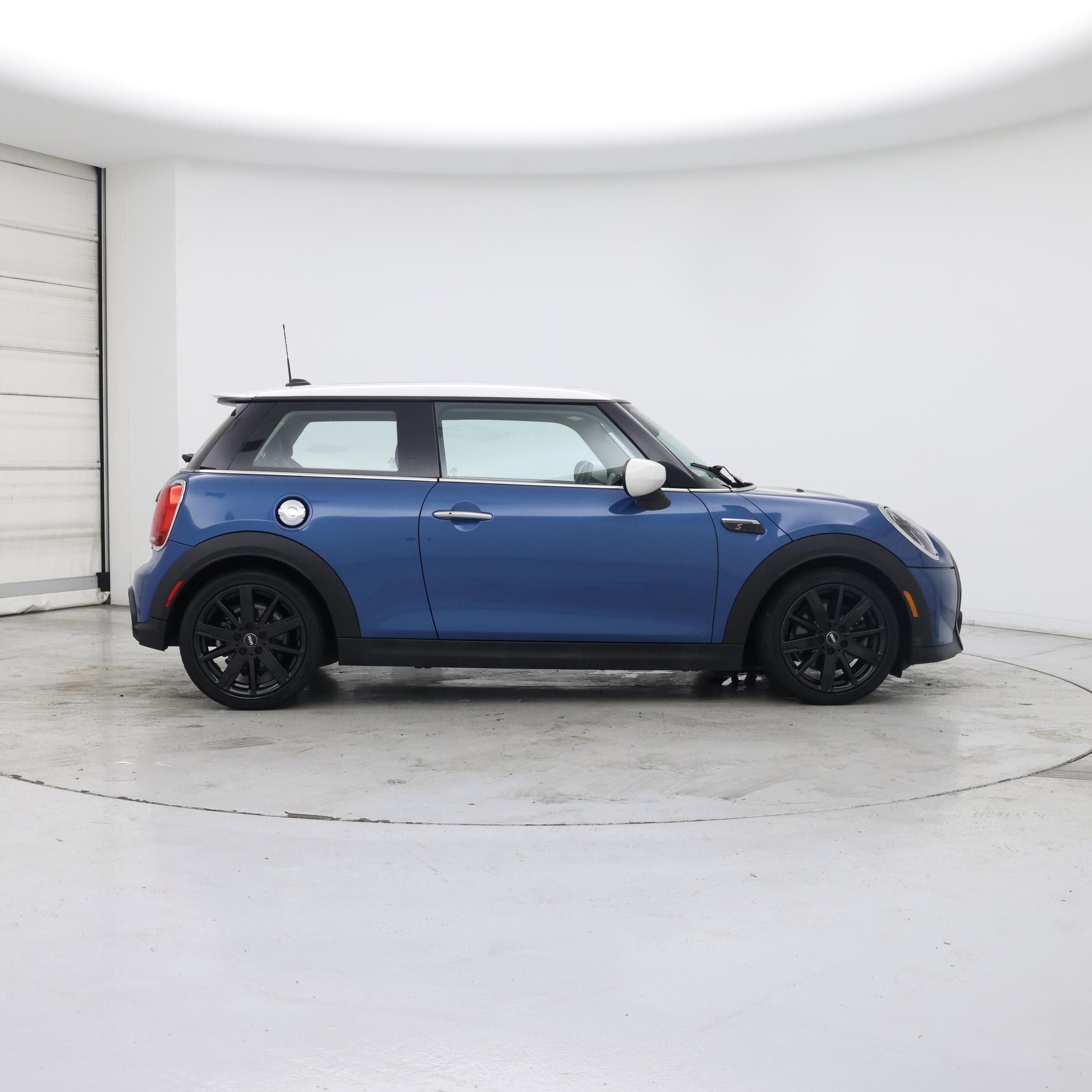 Thumbnail: 2022 MINI Cooper Hardtop - 7