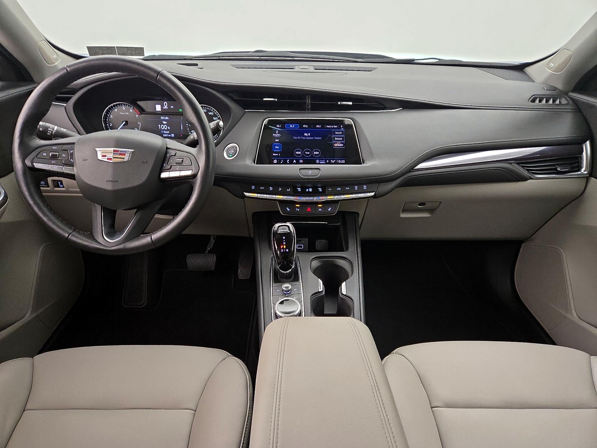 Thumbnail: 2023 Cadillac XT4 - 9