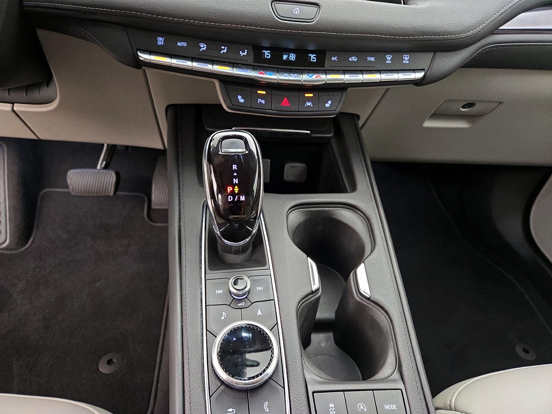 Thumbnail: 2023 Cadillac XT4 - 18