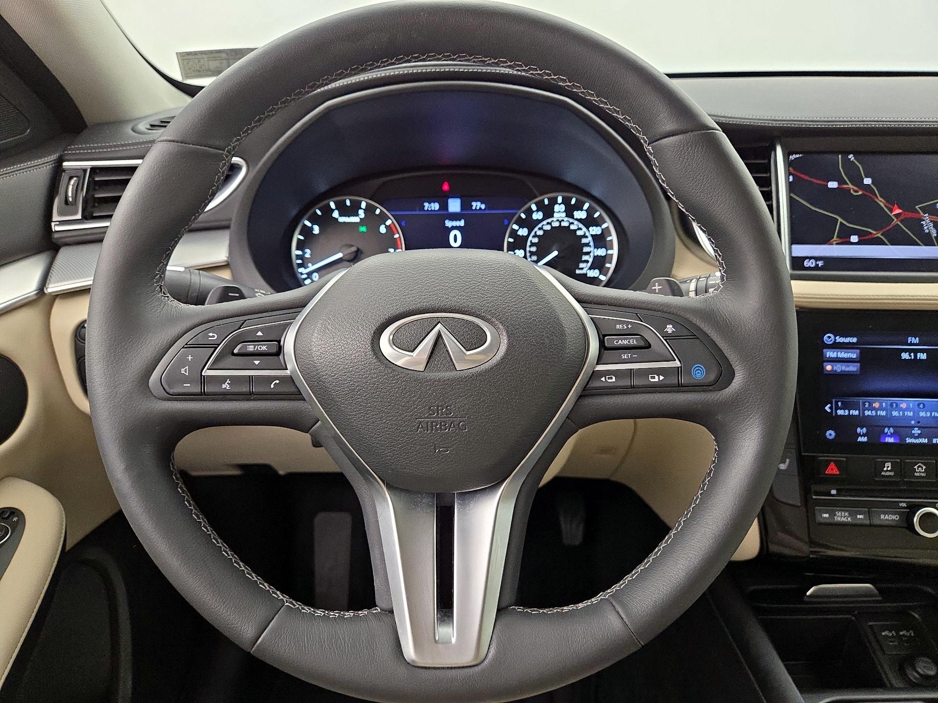 Thumbnail: 2021 INFINITI QX50 - 10