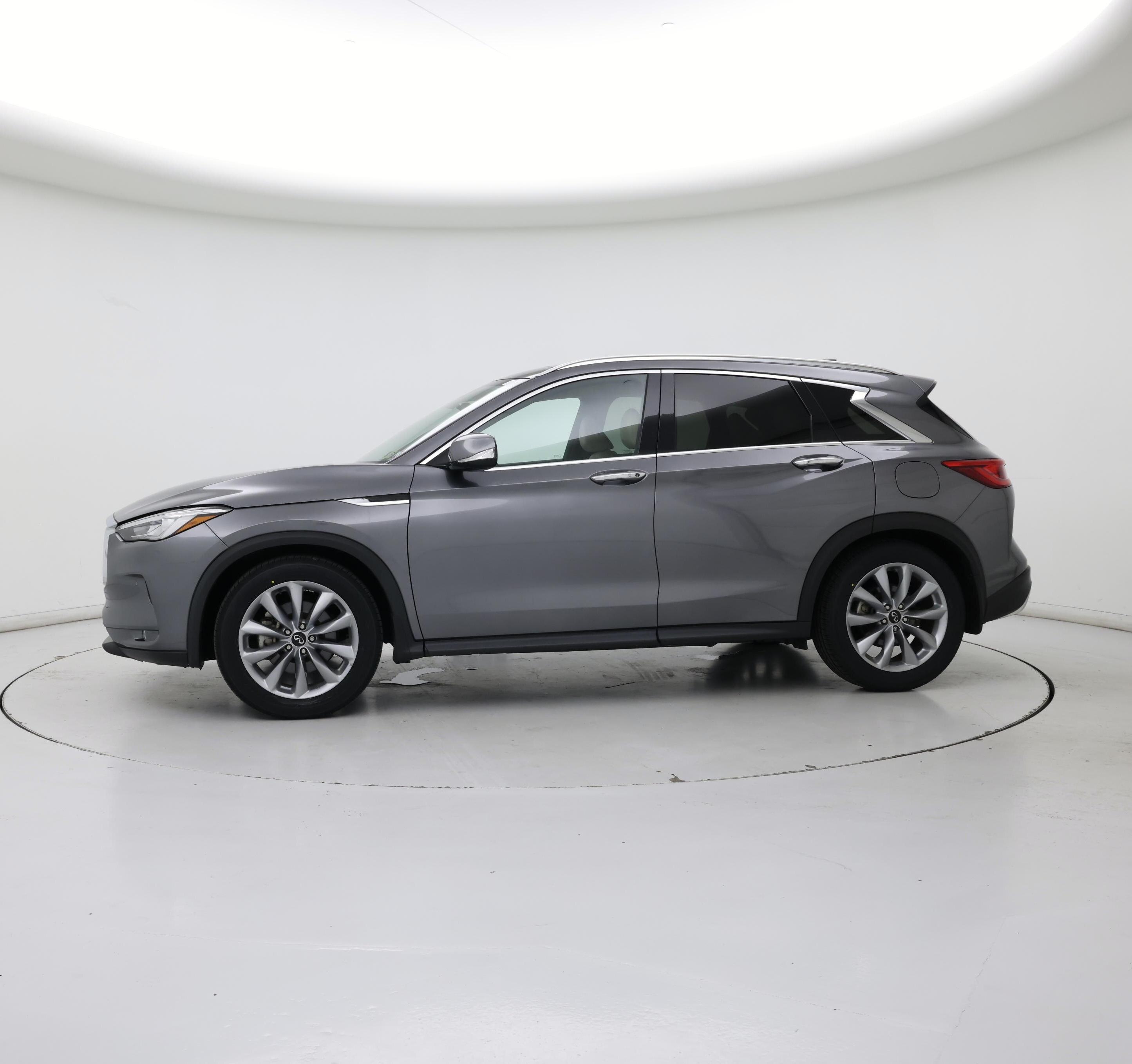 Thumbnail: 2021 INFINITI QX50 - 3