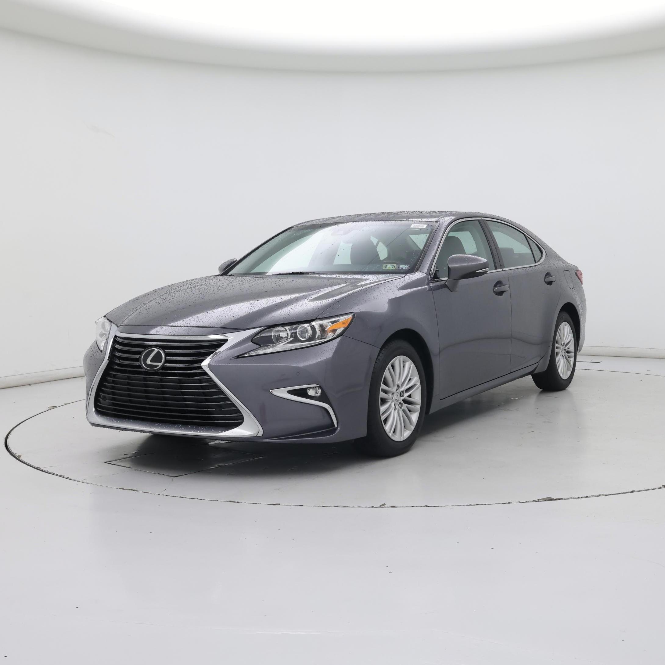 Thumbnail: 2016 Lexus ES - 4