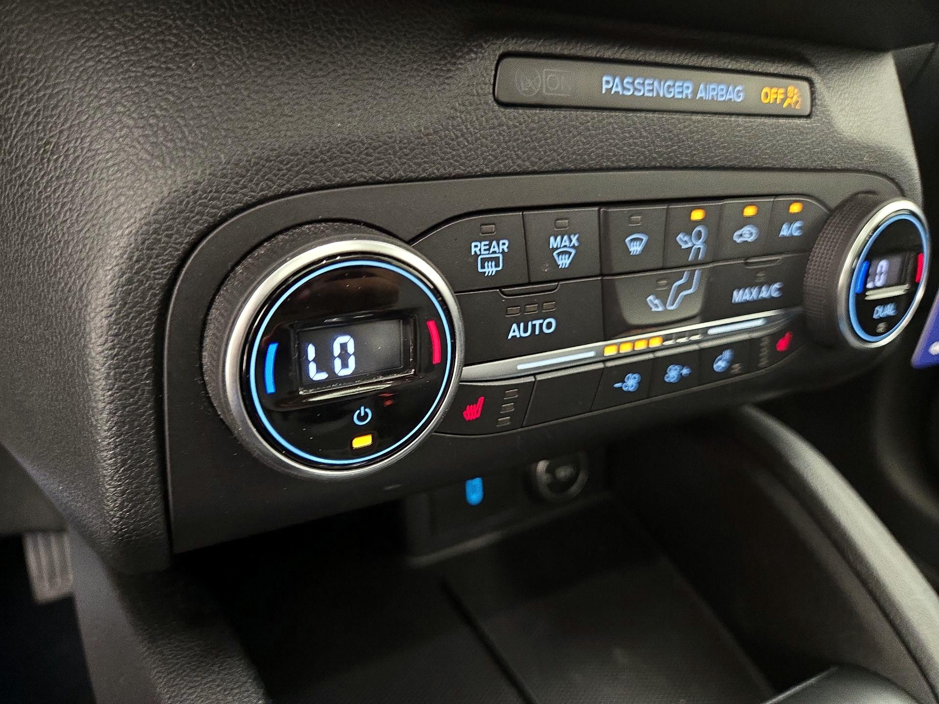 Thumbnail: 2020 Ford Escape - 16