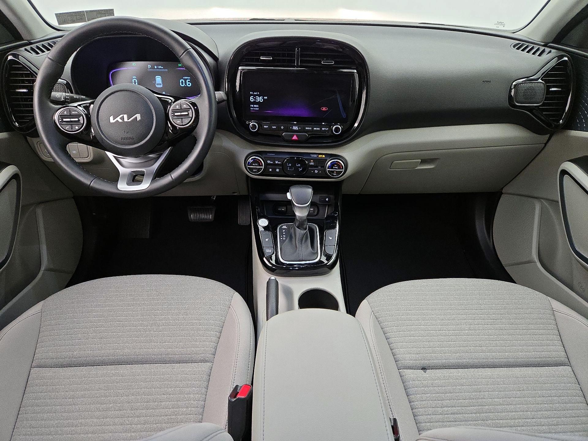 Thumbnail: 2023 Kia Soul - 9