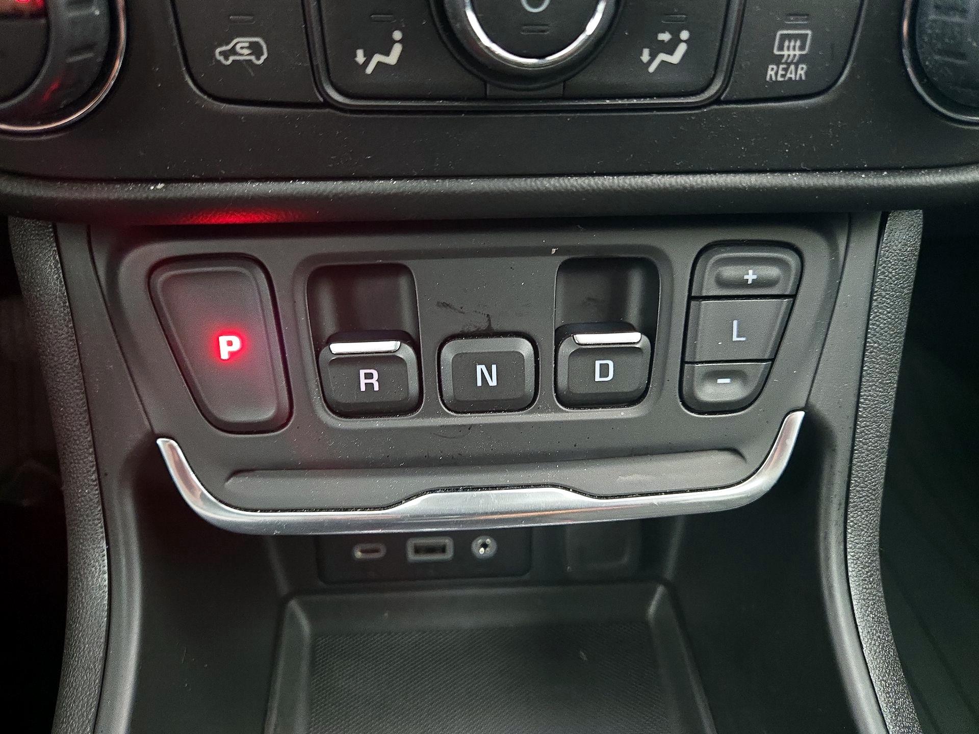 Thumbnail: 2020 GMC Terrain - 18
