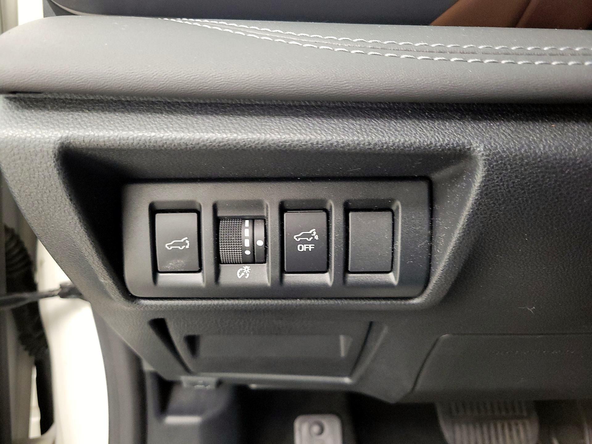 Thumbnail: 2020 Subaru Outback - 13