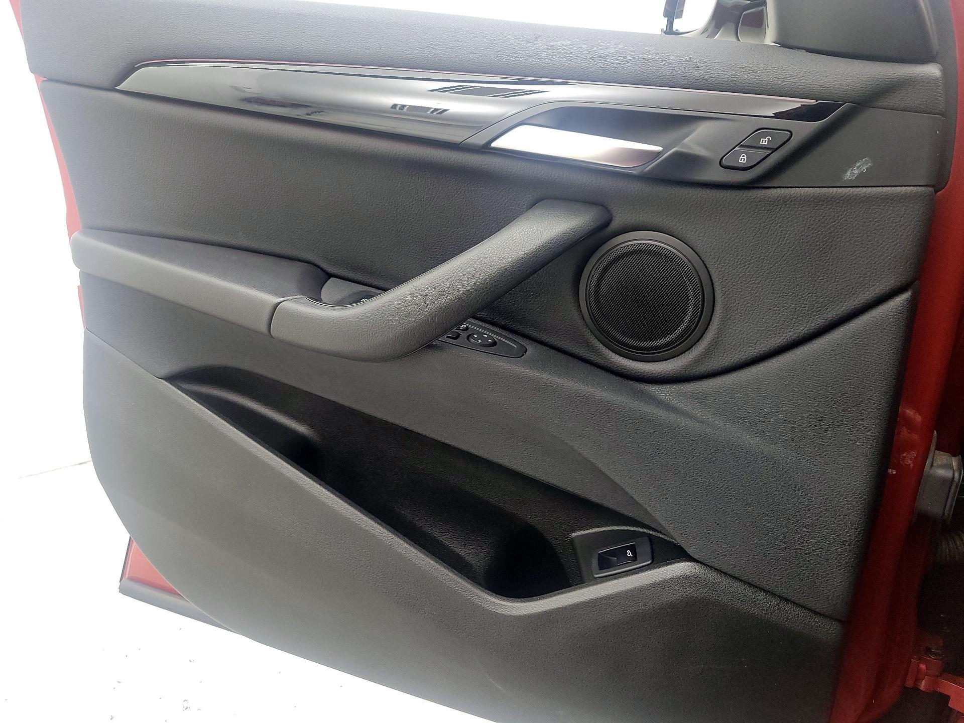 Thumbnail: 2022 BMW X2 - 12